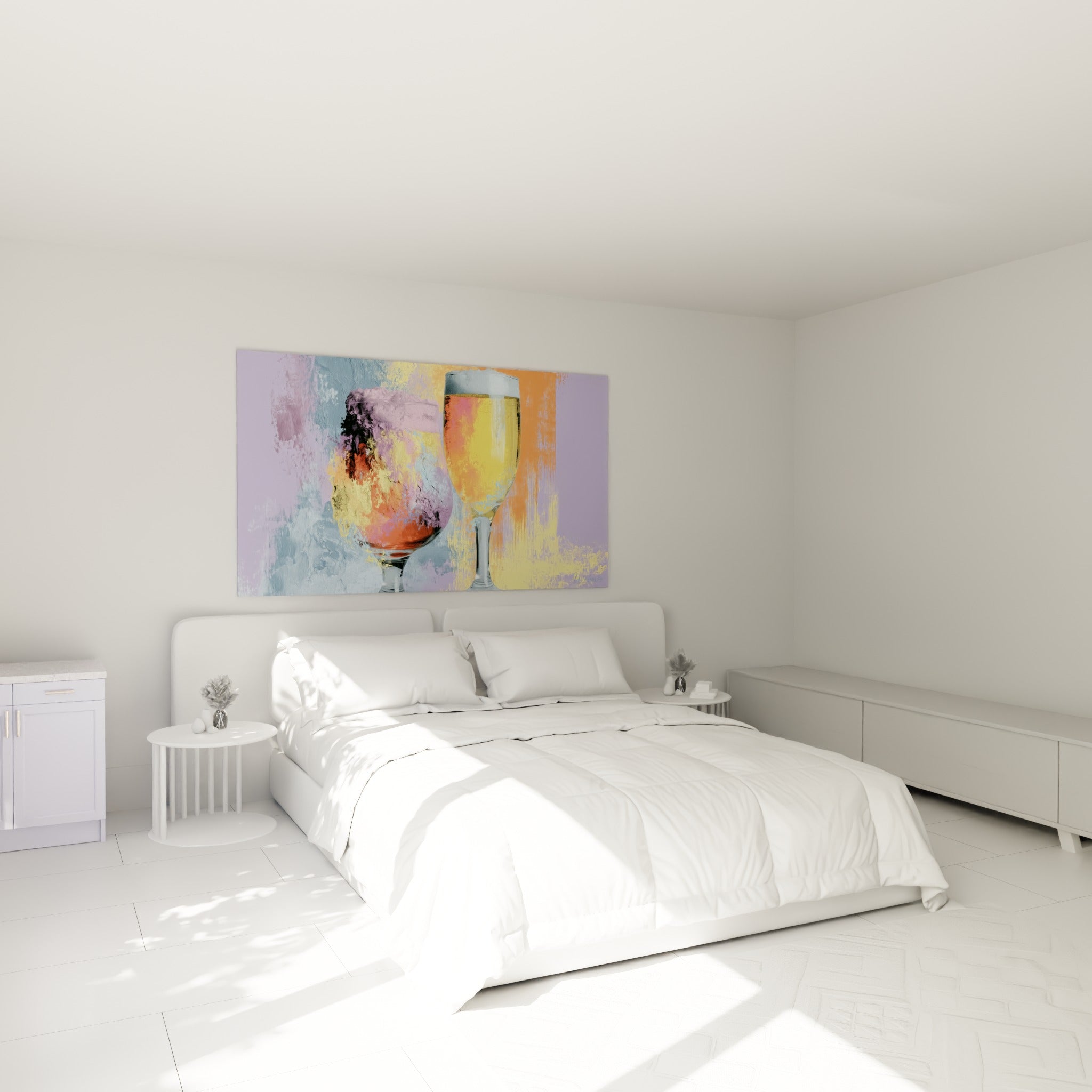 Verres à bière dorés et mauves peints en touches épaisses, au-dessus d'un lit dans une chambre claire