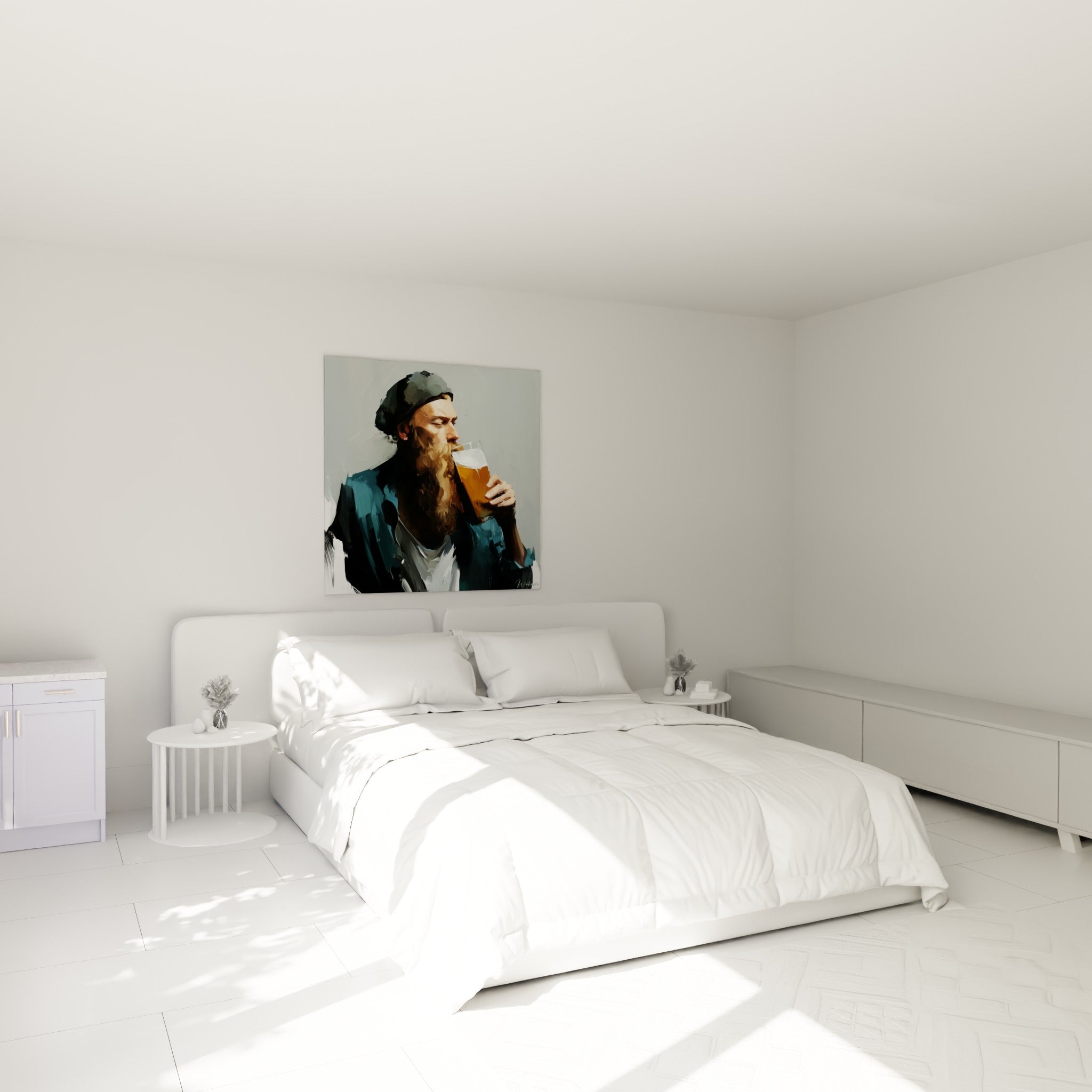 Portrait d'un buveur de bière dorée aux tons gris et bleu pétrole au-dessus d'un lit dans une chambre claire
