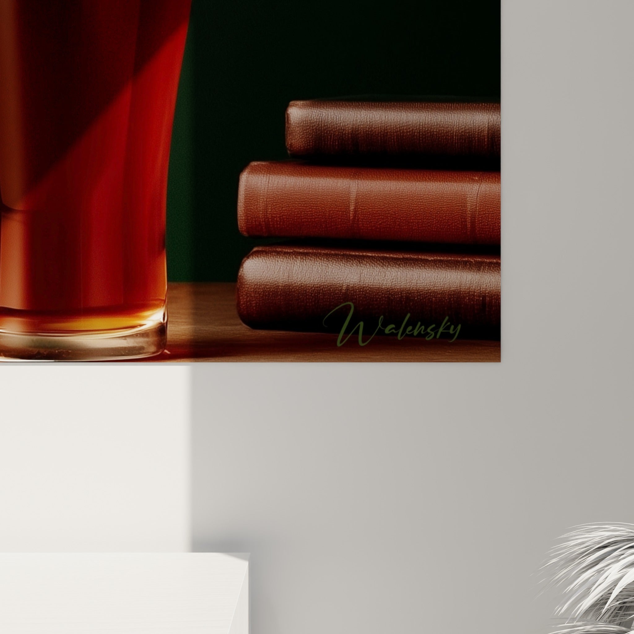 Mousse crème et reflets dorés capturés en détail sur la surface glacée du tableau bière
