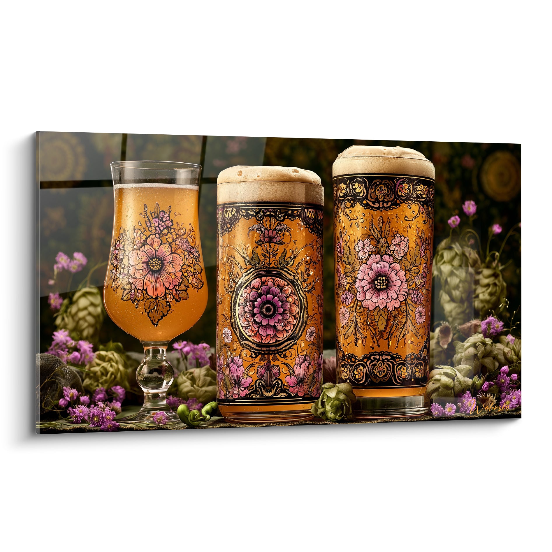 Trois verres de bière ambrée ornés de fleurs roses et motifs noirs floraux