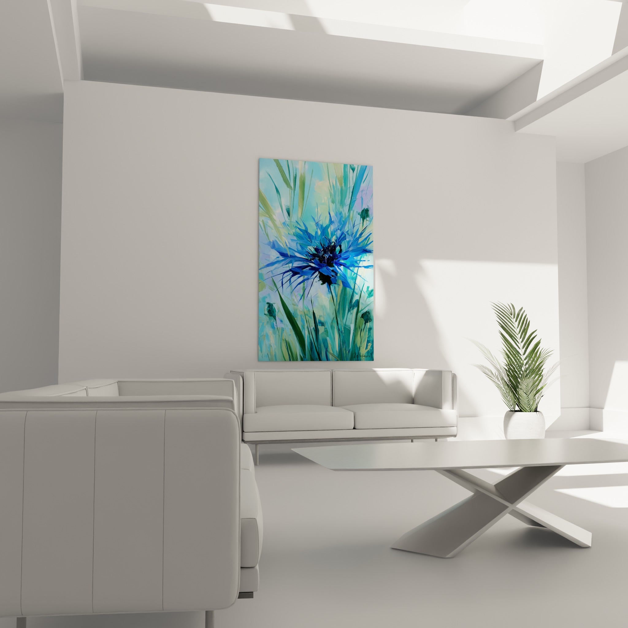 Pétales de bleuet bleu ciel et vert olive éclatés, au-dessus d'un canapé dans un salon lumineux