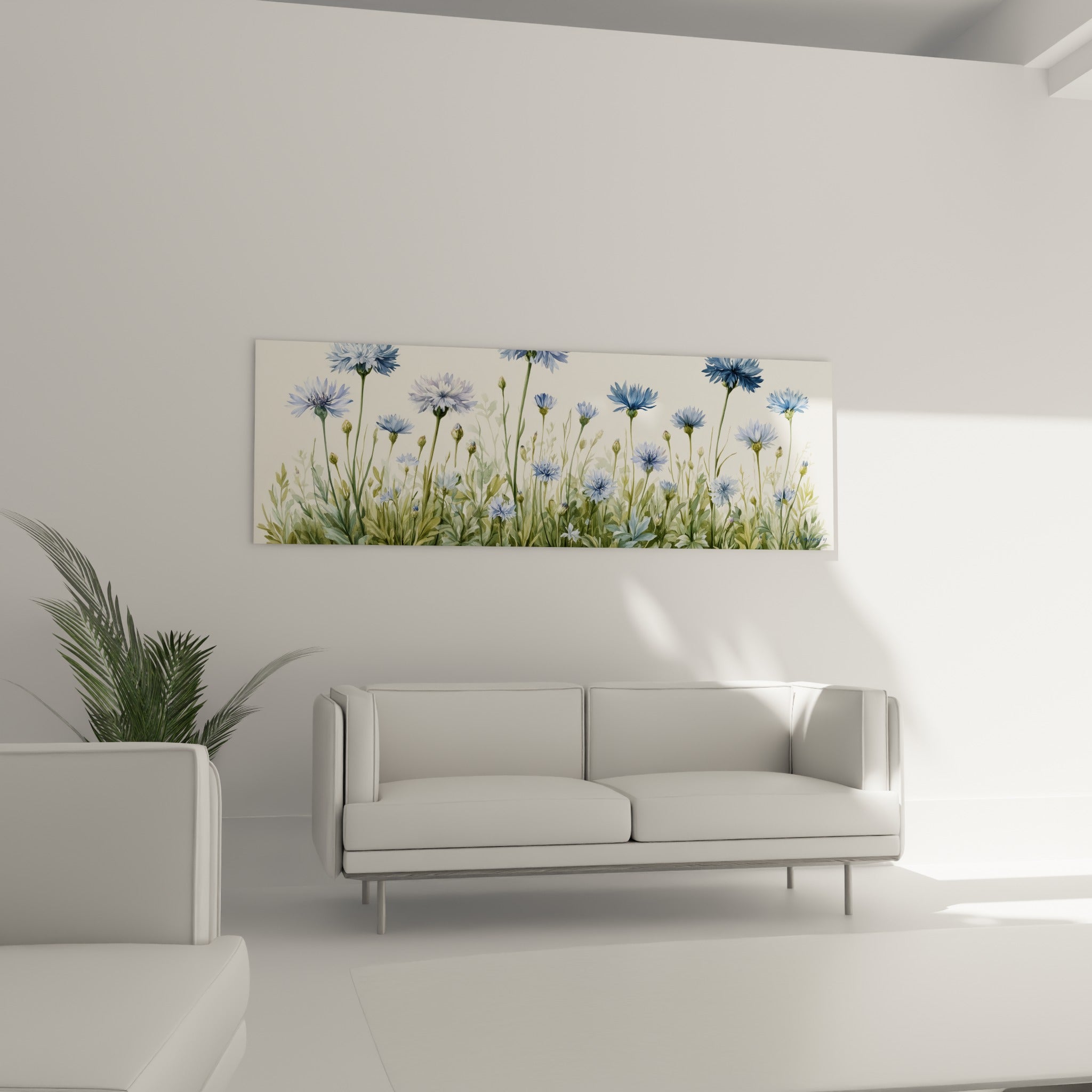 Prairie de bleuets bleus et blancs illustrée au-dessus d'un canapé dans un salon lumineux