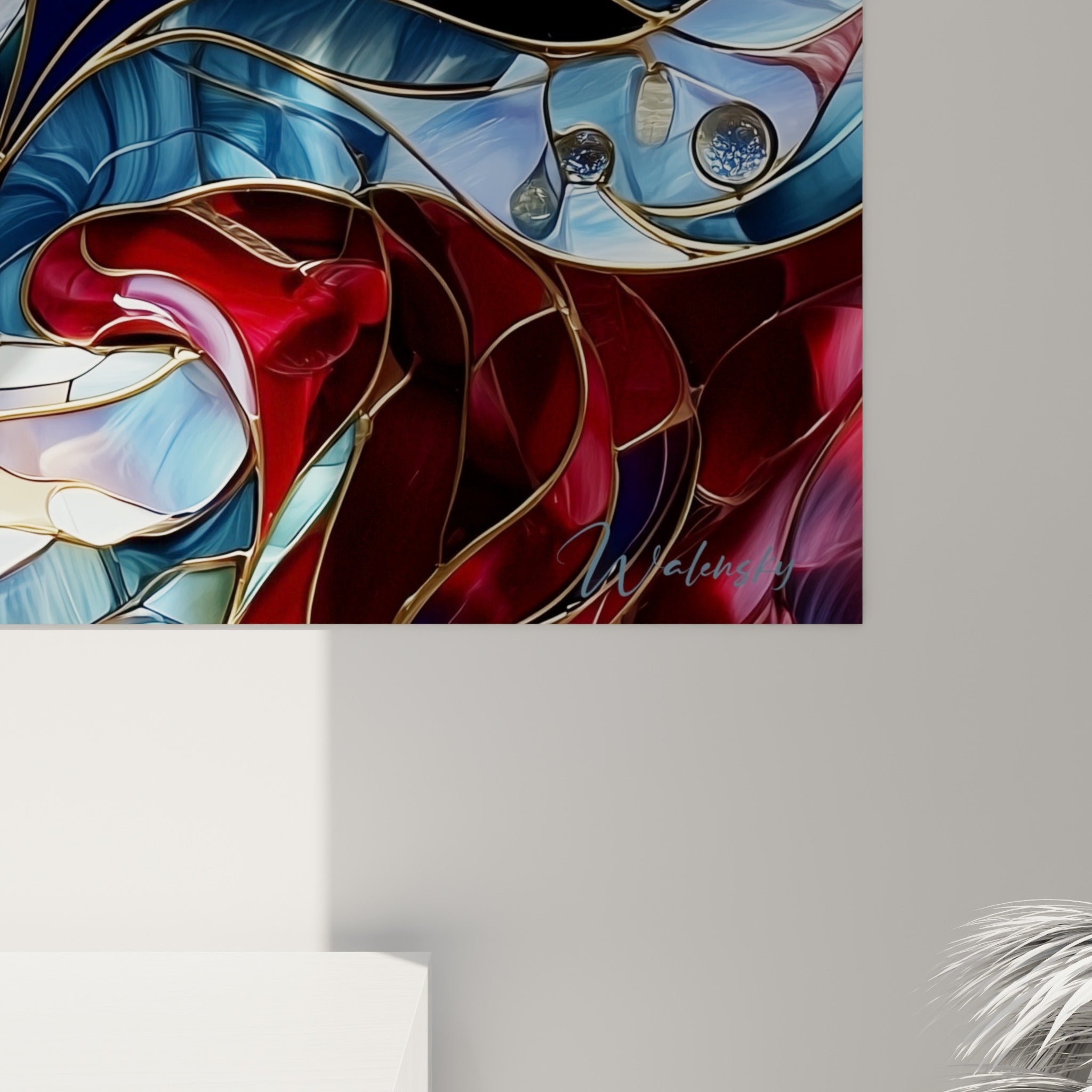 Détail des lignes dorées et des fragments bleu marine et bordeaux composant le visage de Bouddha