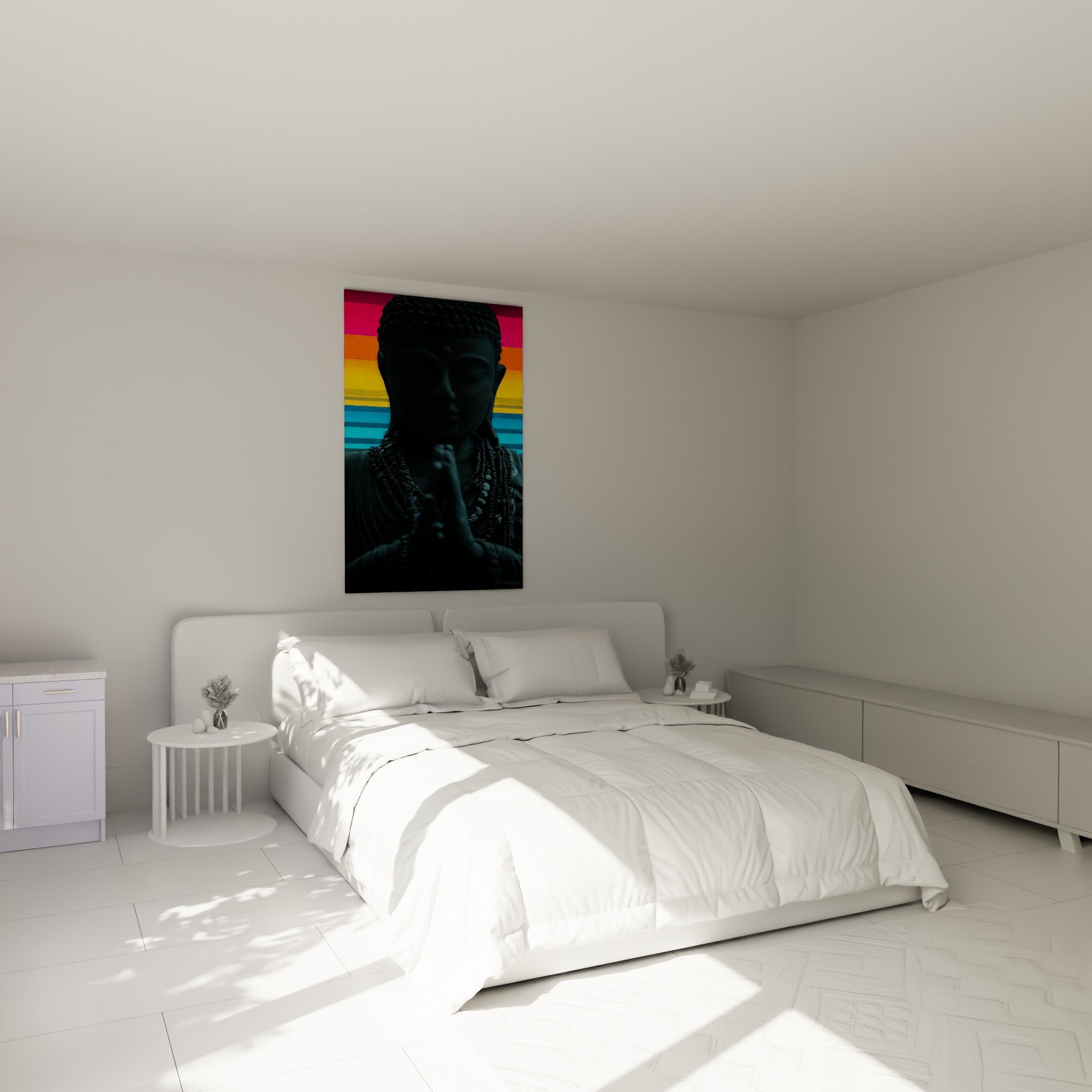Statue de Bouddha sombre aux mains jointes accrochée au-dessus d'un lit dans une chambre claire