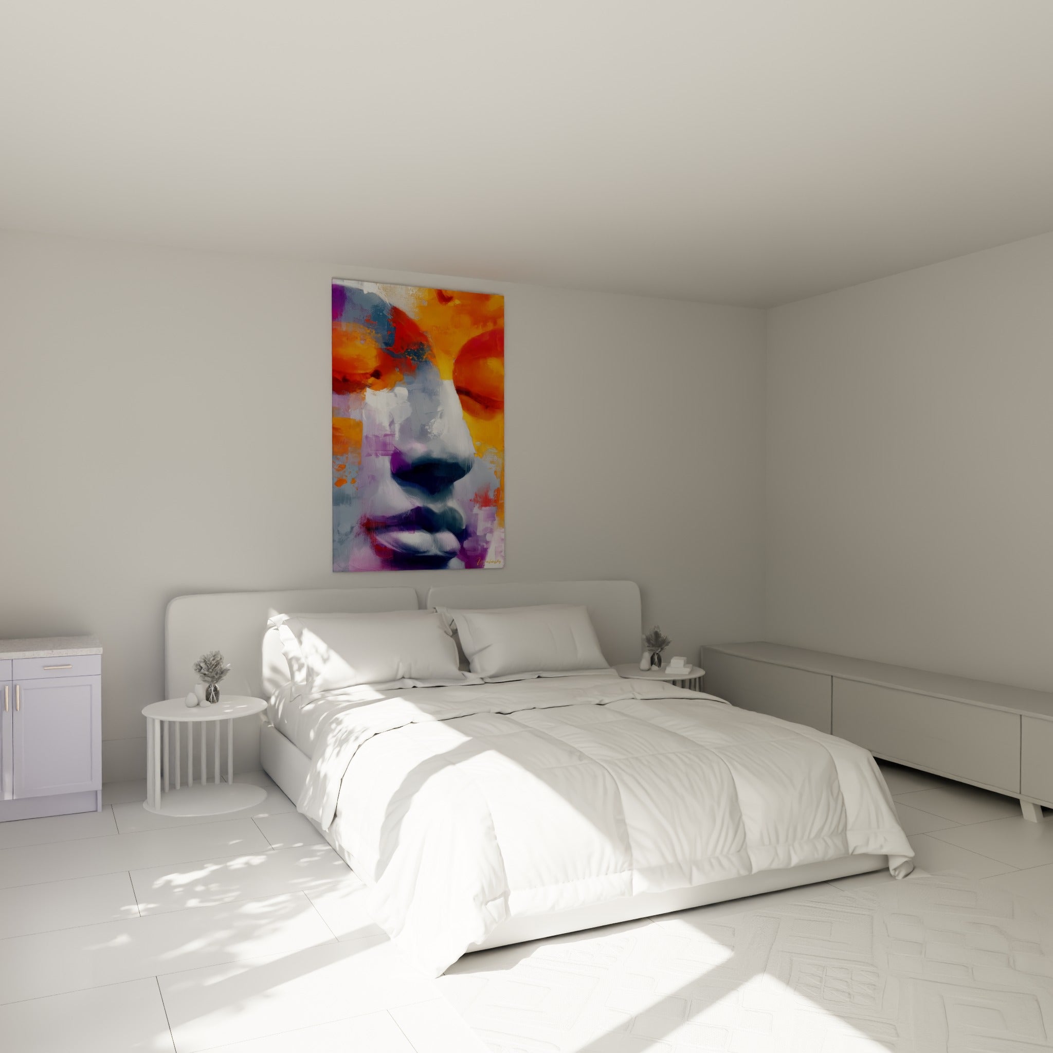 Visage serein du Bouddha, tons orange et violet intenses, accroché au-dessus d'un lit dans une chambre claire