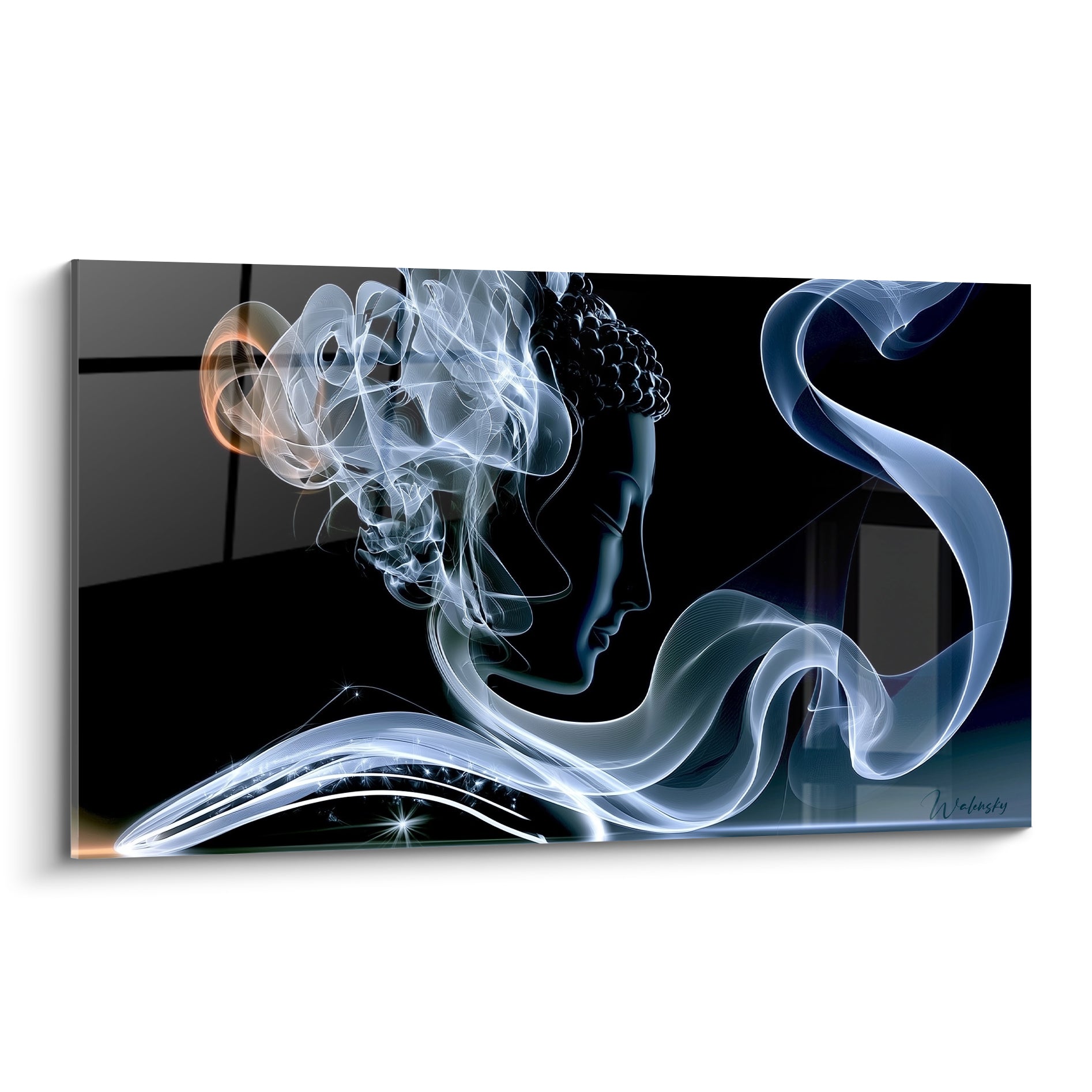 Bouddha noir de profil enveloppé de volutes bleu argenté sur fond sombre profond