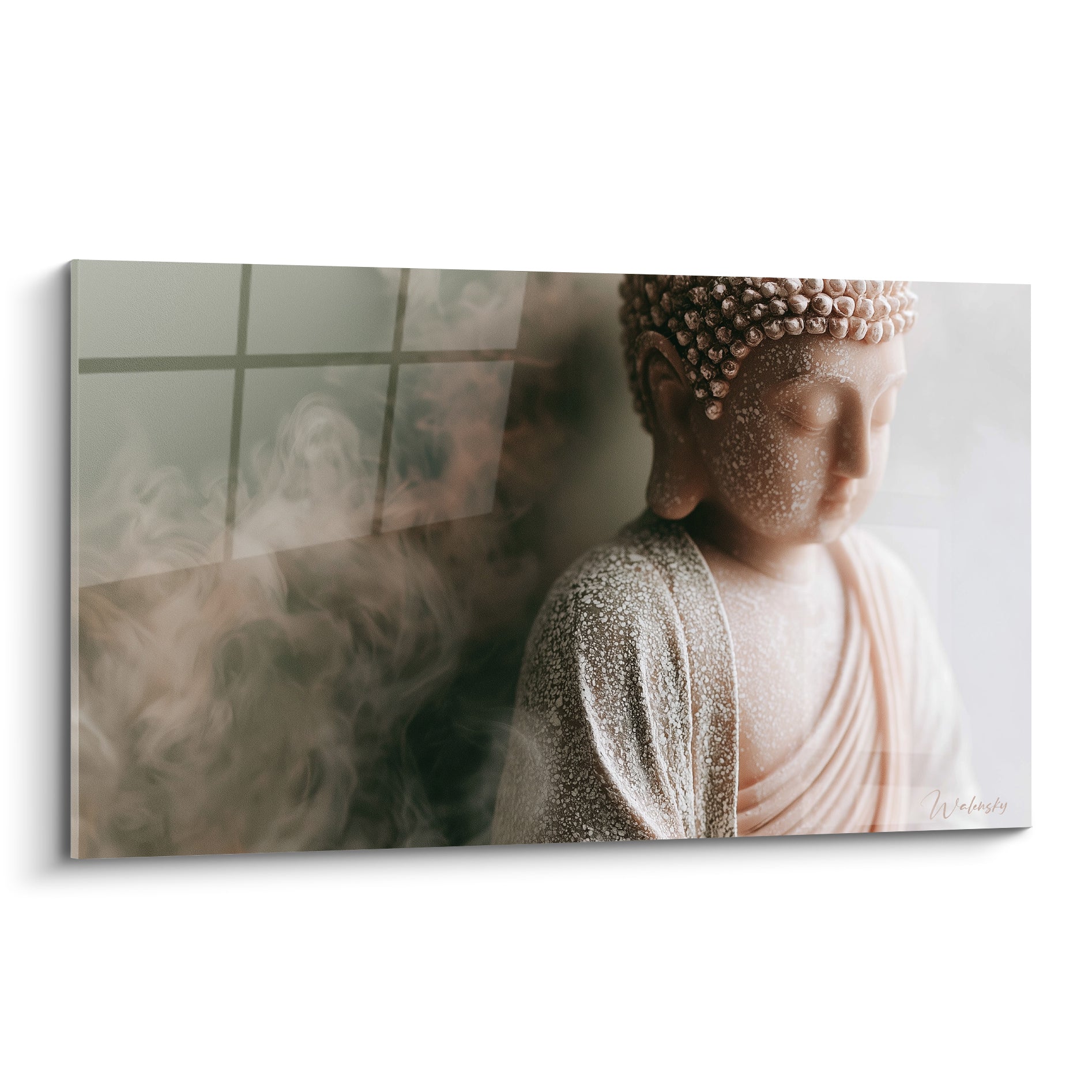 Bouddha rosé aux yeux clos, fumée anthracite et beige enveloppant l'épaule drapée