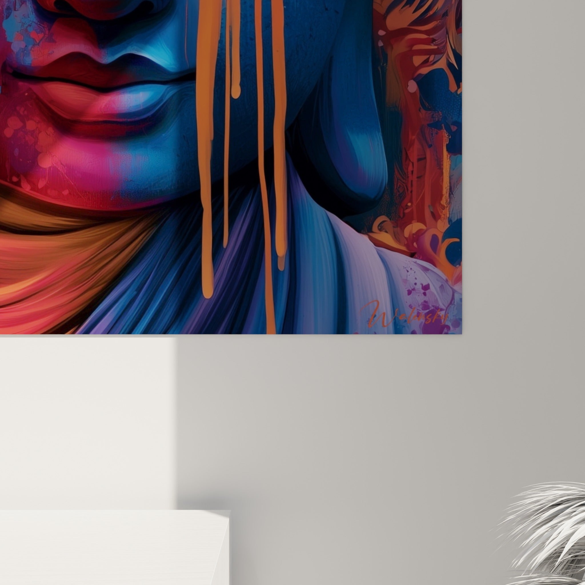 Empâtements orange vif ruisselant sur fond bleu marine, grain pictural visible du visage de Bouddha