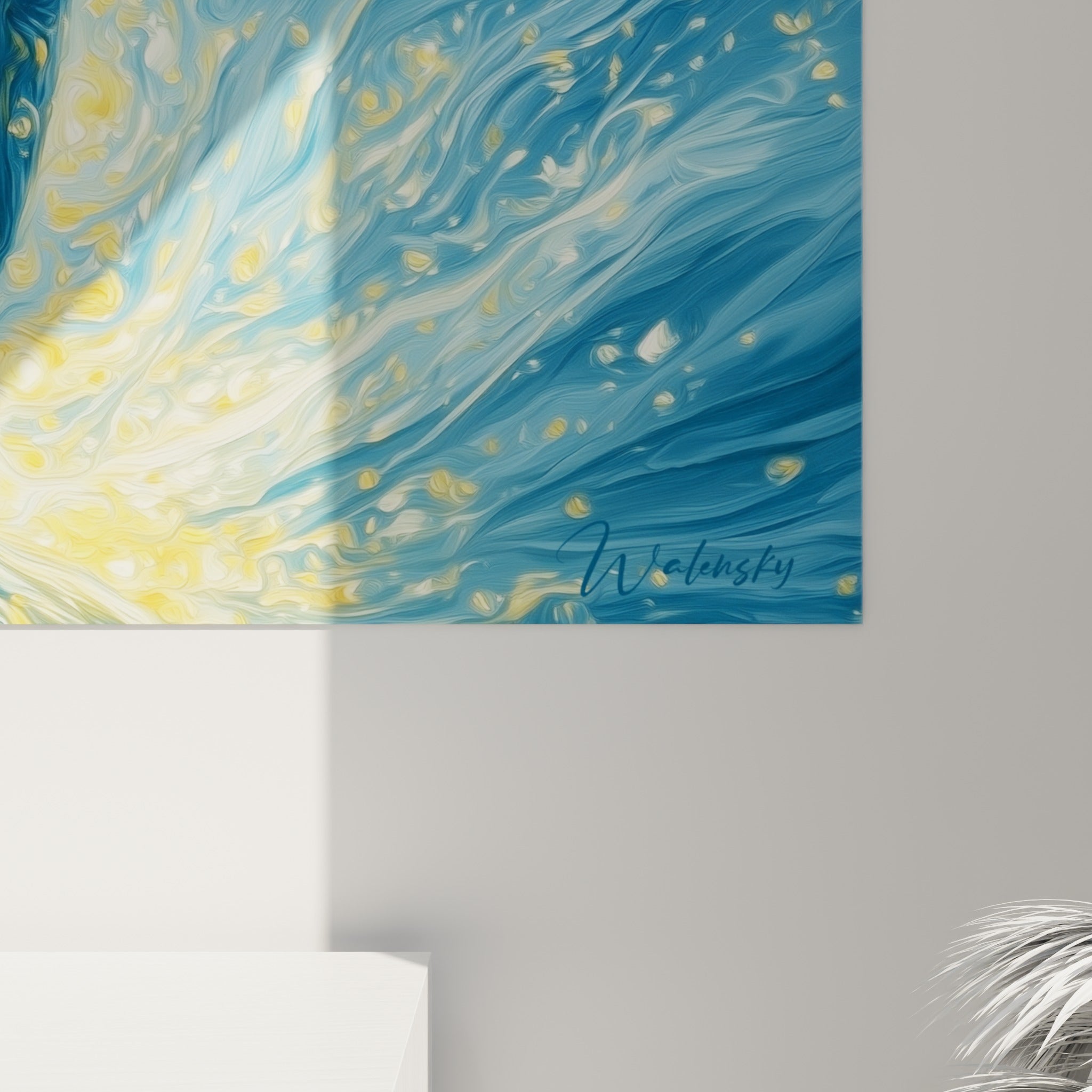 Empâtements bleu marine et coulures dorées se mêlant sur la surface texturée de ce Bouddha peint