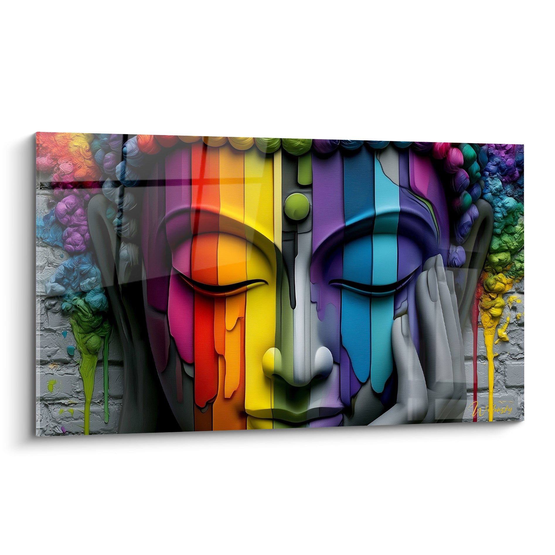 Bouddha aux yeux clos strié de bandes orange, bleu marine et doré sur fond de briques grises