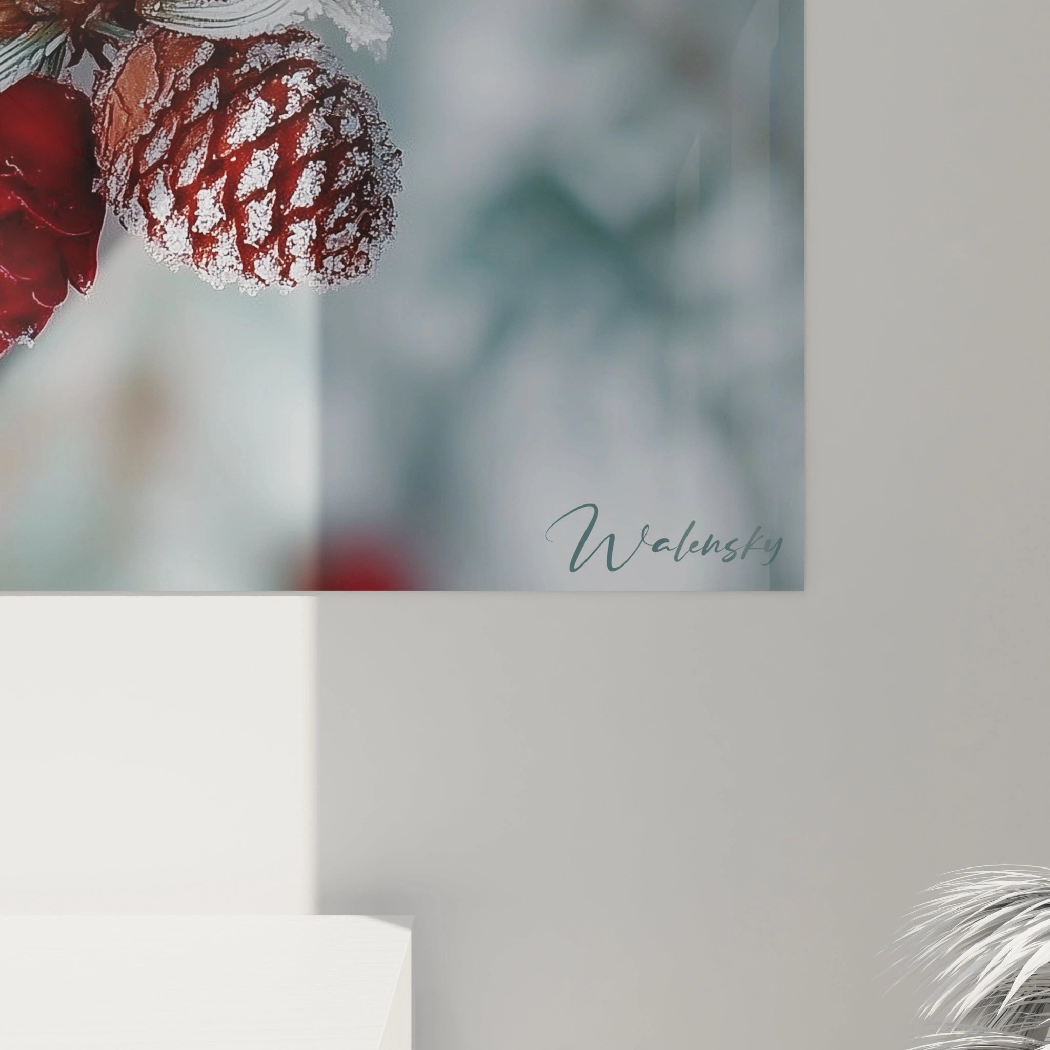 Tableau mural branche hivernale avec cônes de pin et baies rougeoyantes pour décoration moderne