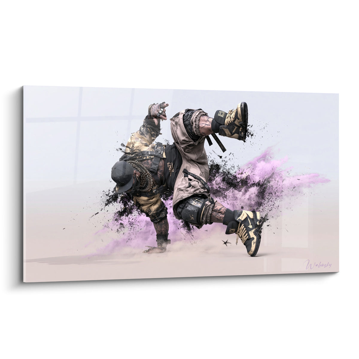 Breakdance en équilibre sur les mains, costume beige et anthracite, nuage mauve explosif