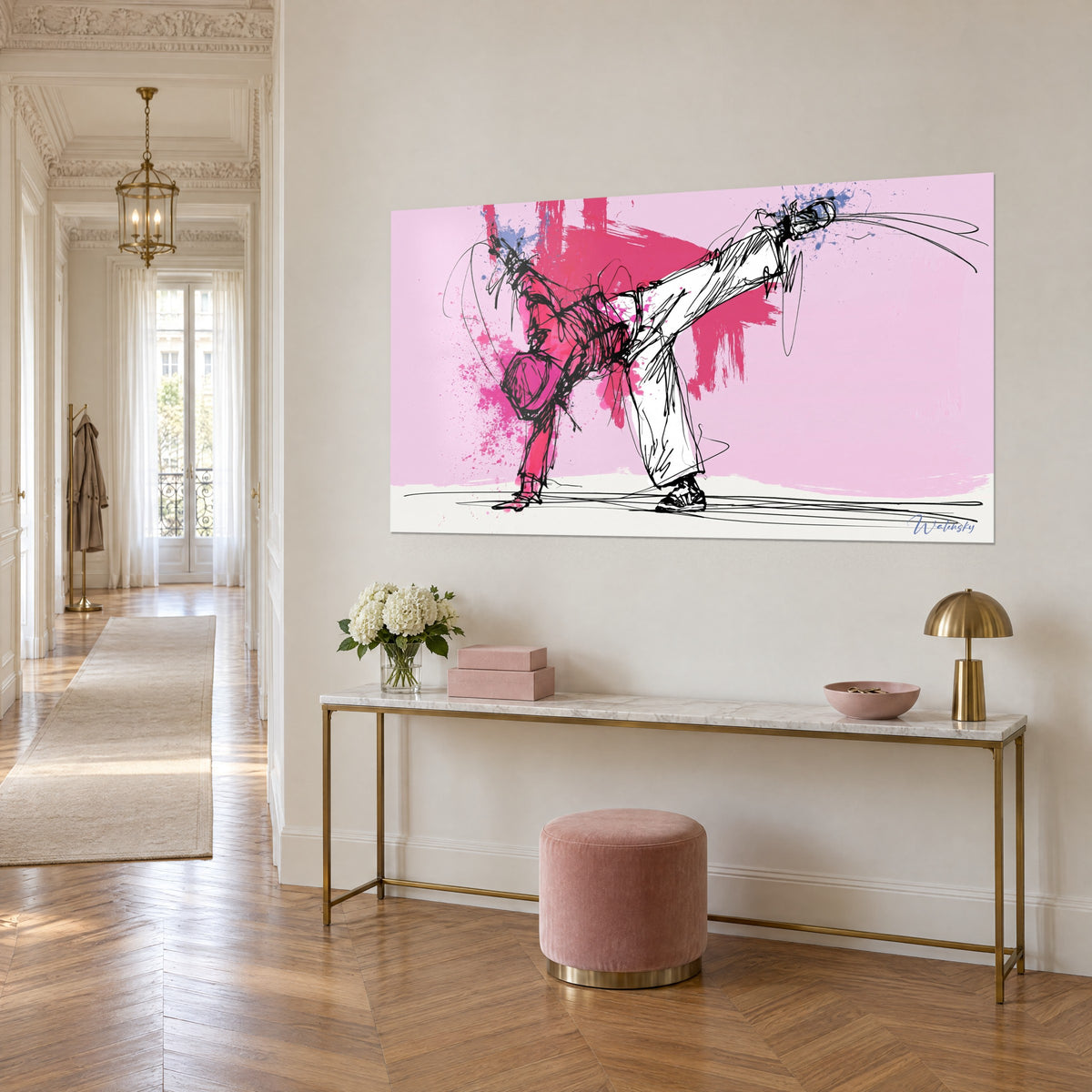 Tableau b-boy jambe tendue vers le ciel, traits d'encre noire sur fond rose pâle et éclaboussures fuchsia, vue de trois-quarts au-dessus d'une console dorée