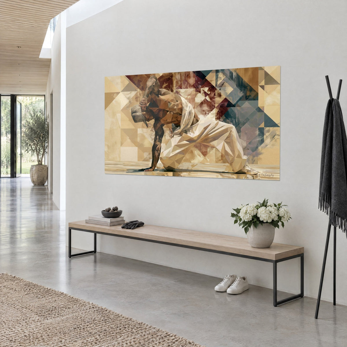 Tableau danseur penché en aplats polygonaux sable et ocre, éclats bordeaux, vu de trois-quarts sur un mur blanc au-dessus d'un banc en bois
