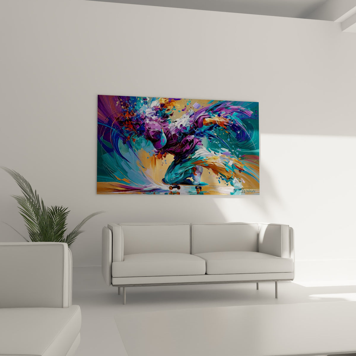 Tourbillon turquoise et violet du tableau Breakdance au-dessus d'un canapé dans un salon lumineux