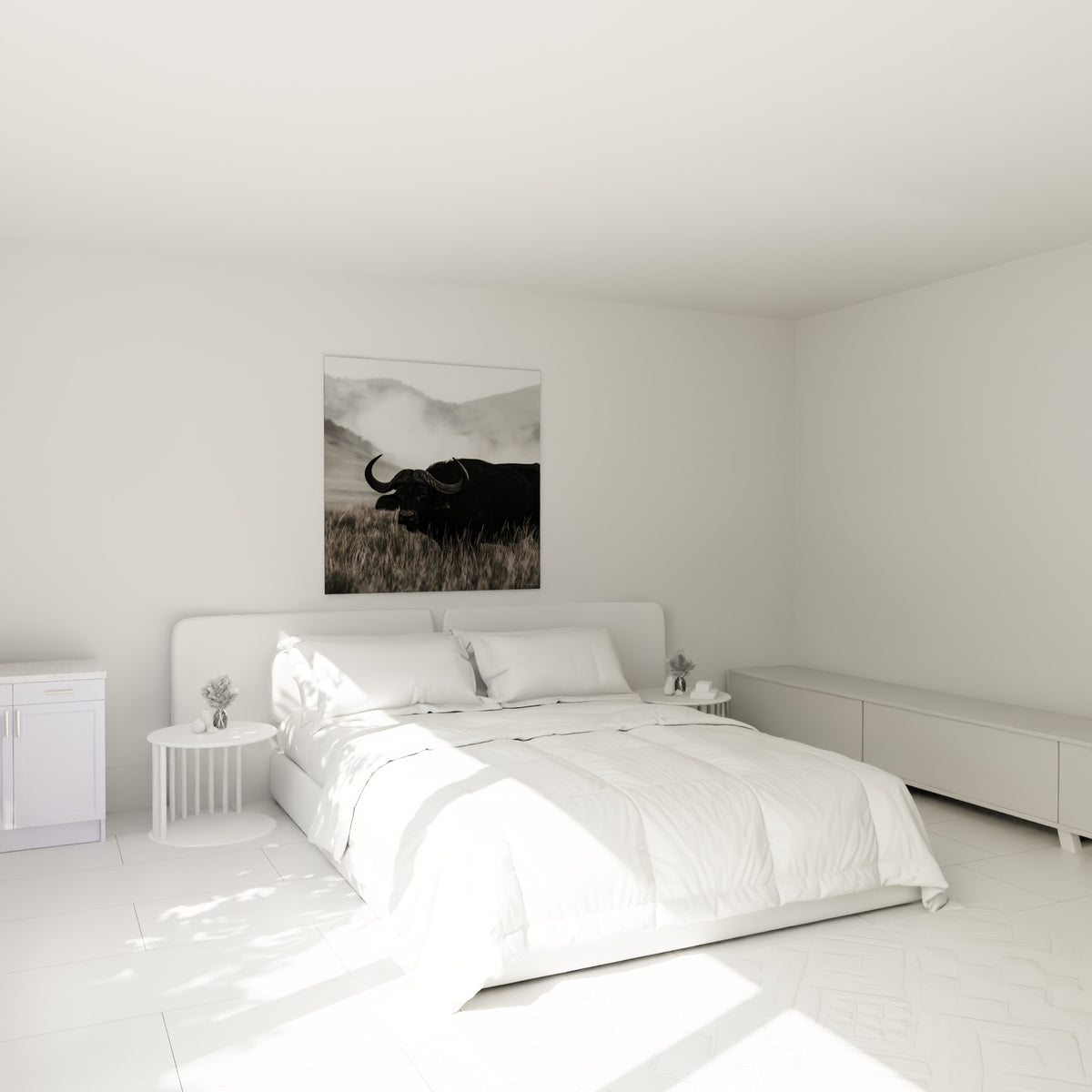 Silhouette de buffle noir et gris brumeux au-dessus d'un lit dans une chambre claire