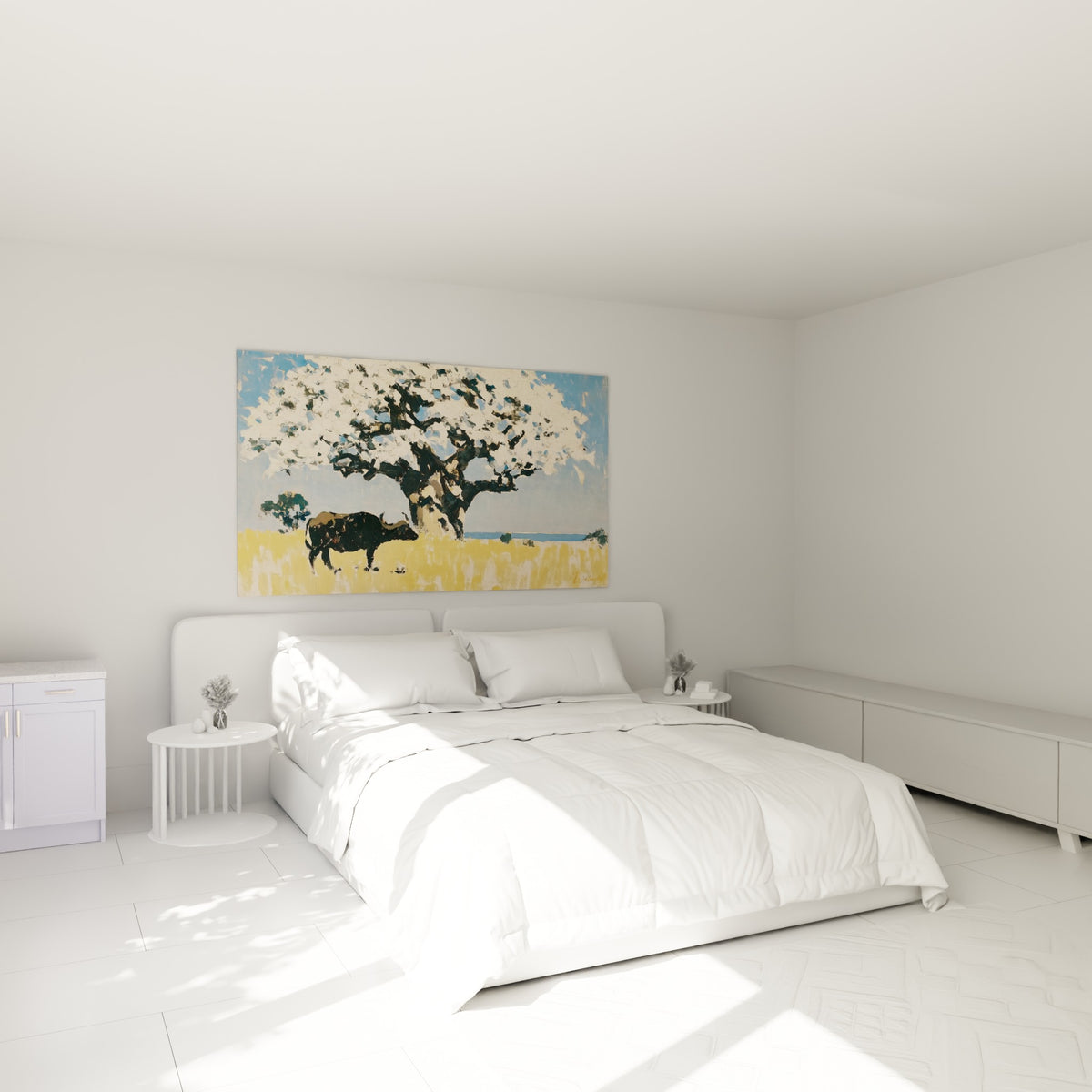Silhouette sombre du buffle sous frondaison blanche, tableau accroché au-dessus d'un lit dans une chambre claire