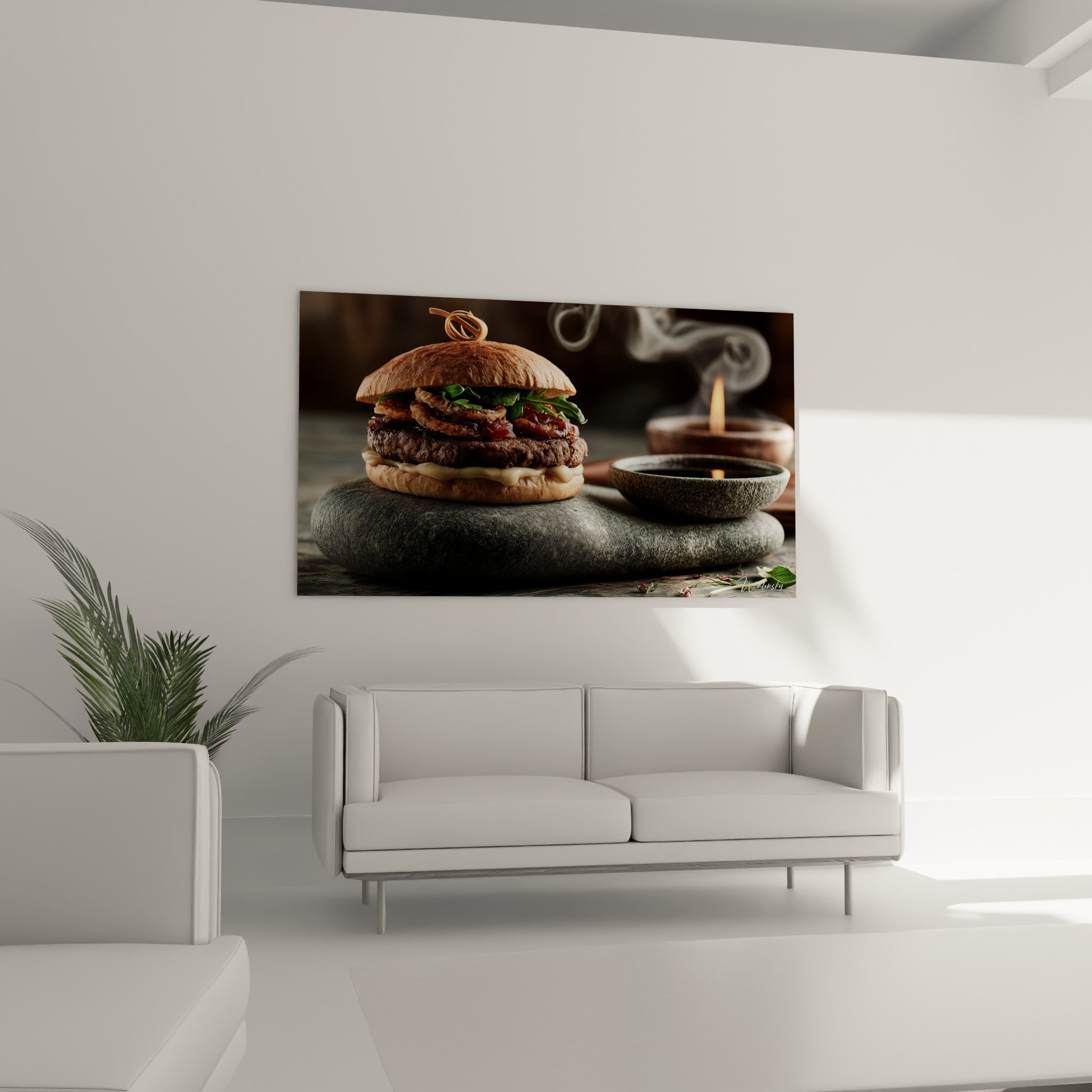 Burger généreux sur pierre grise sculptée accroché au-dessus d'un canapé dans un salon lumineux