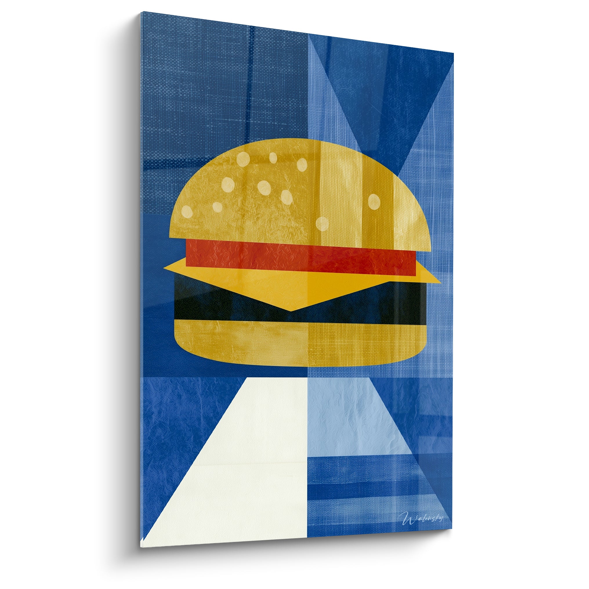 Burger doré aux couches rouge et noire sur fond bleu marine texturé en aplats géométriques
