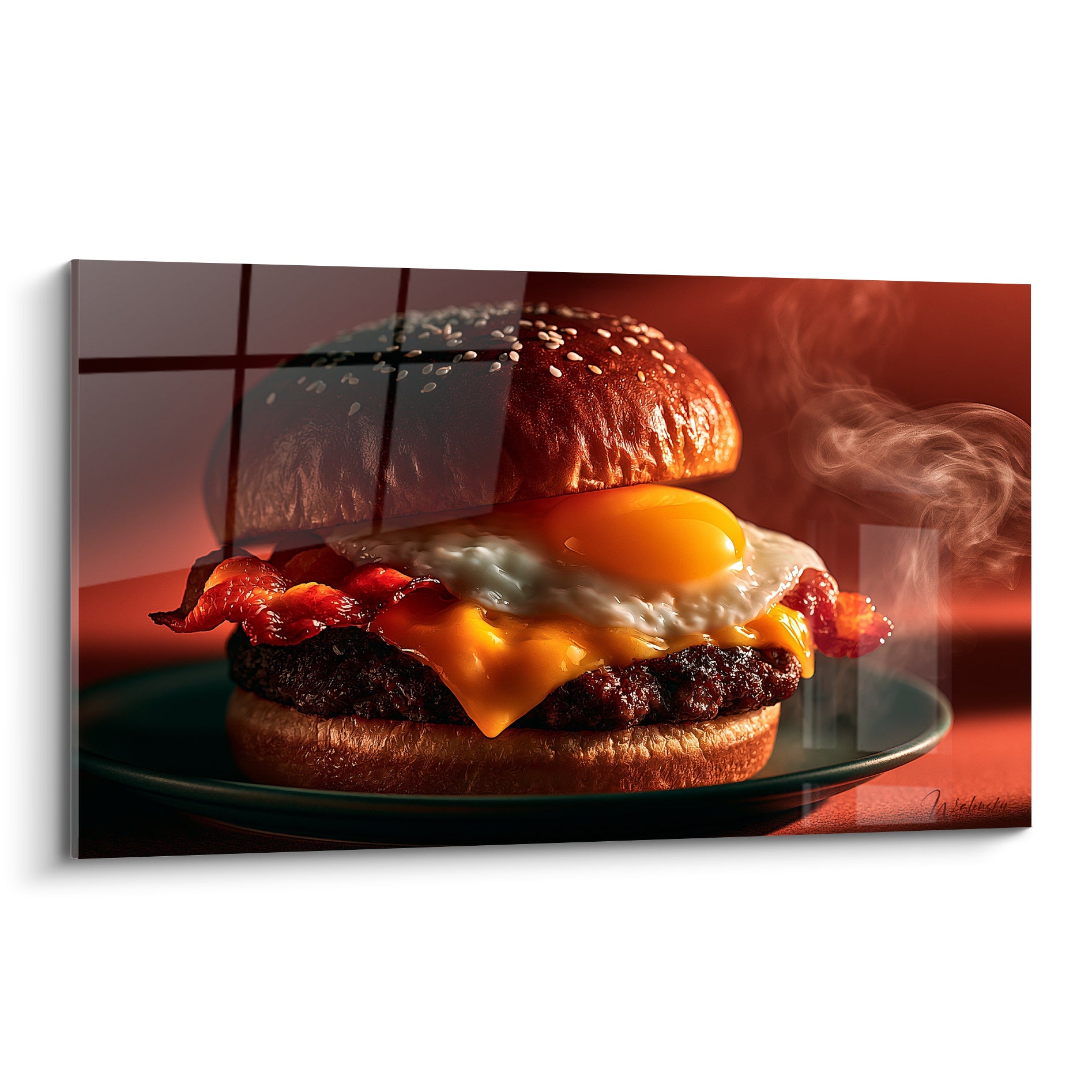 Burger doré à l'œuf coulant et bacon rouille, fond rouge sombre, fumée légère montante