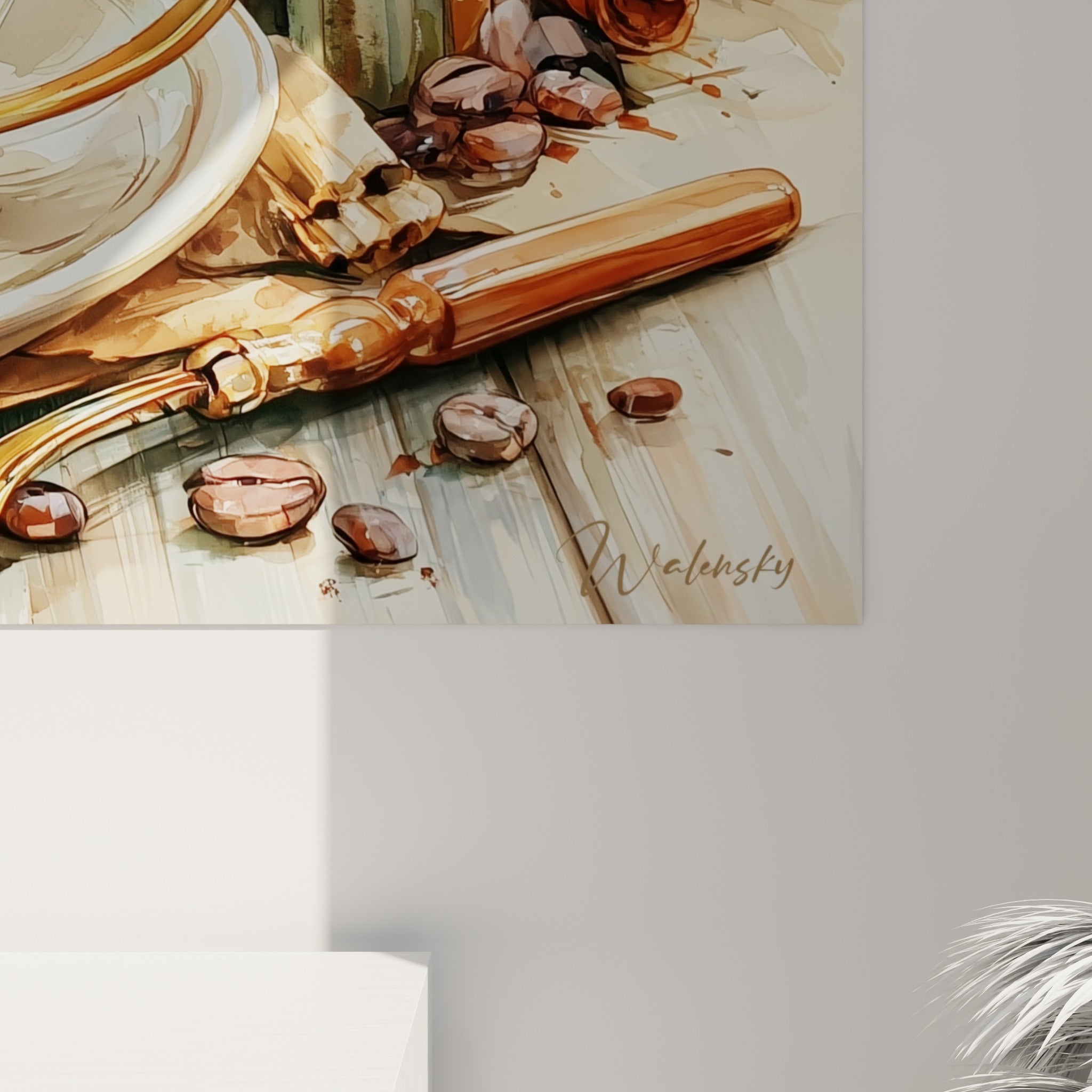 Coulures aquarelle orange et bleu pastel visibles en détail près du métal poli de la cafetière anthracite