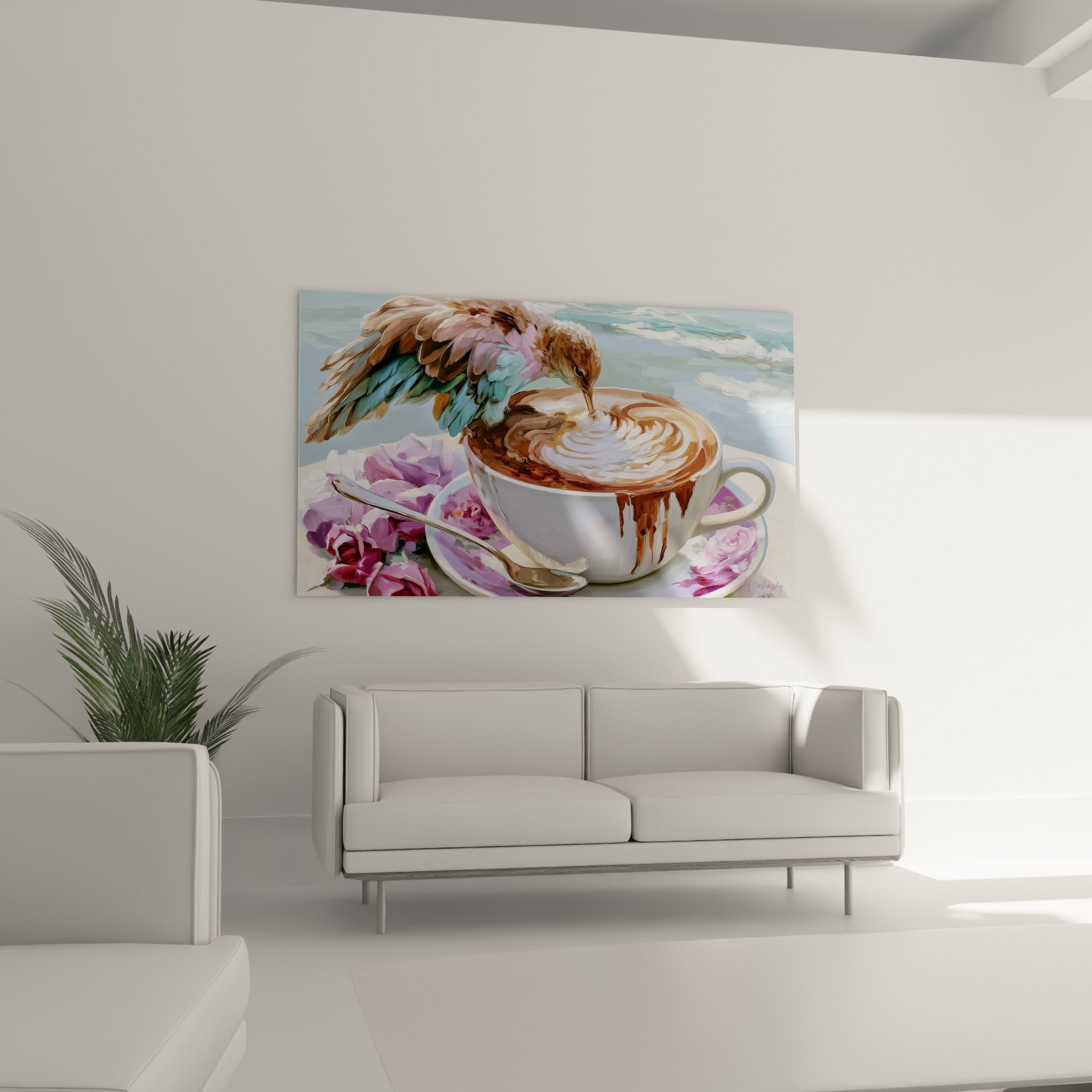 Tasse fleurie rose et oiseau beige surplombant la mousse café au-dessus d'un canapé dans un salon lumineux
