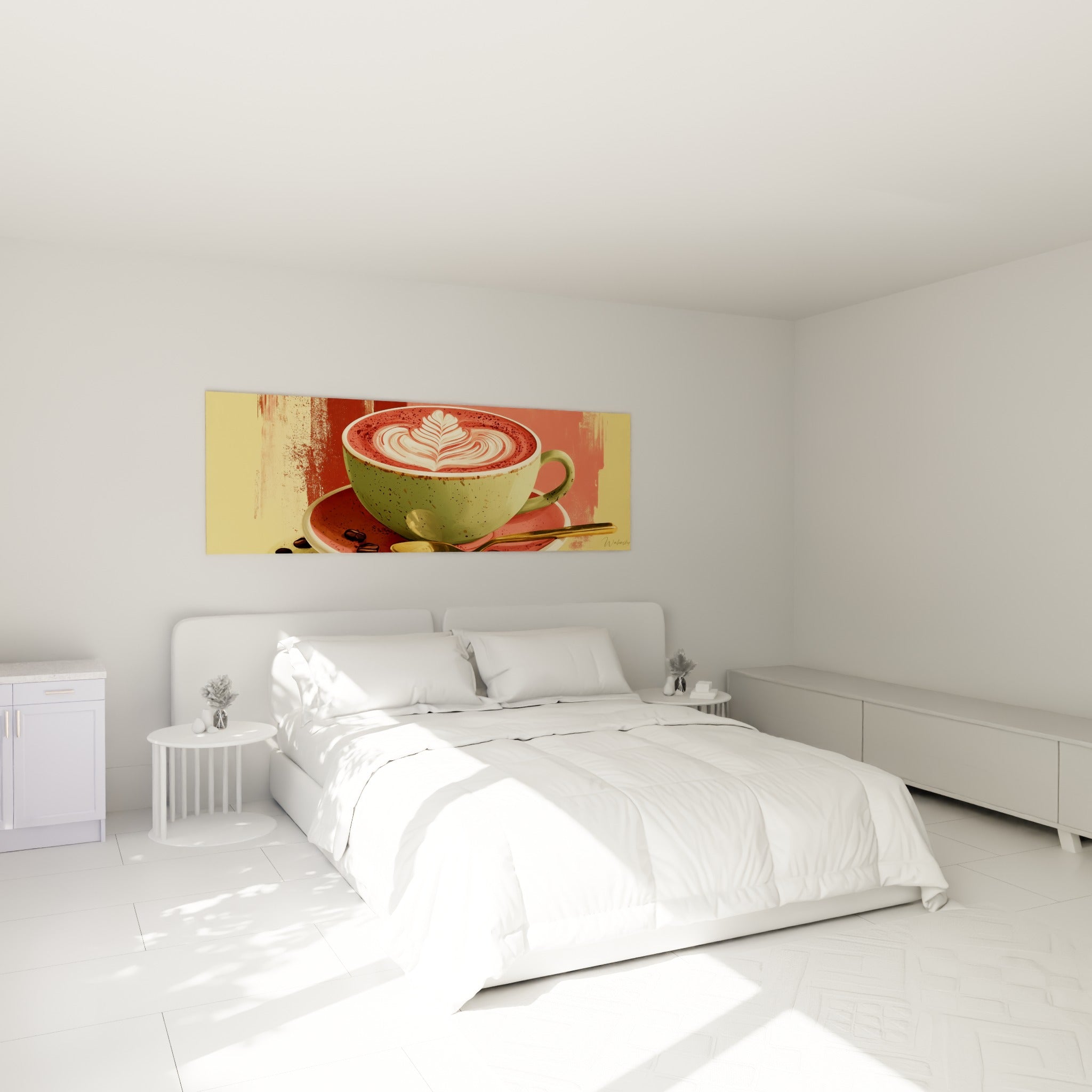 Cœur en mousse blanche sur boisson corail dans tasse verte, au-dessus d'un lit dans une chambre claire