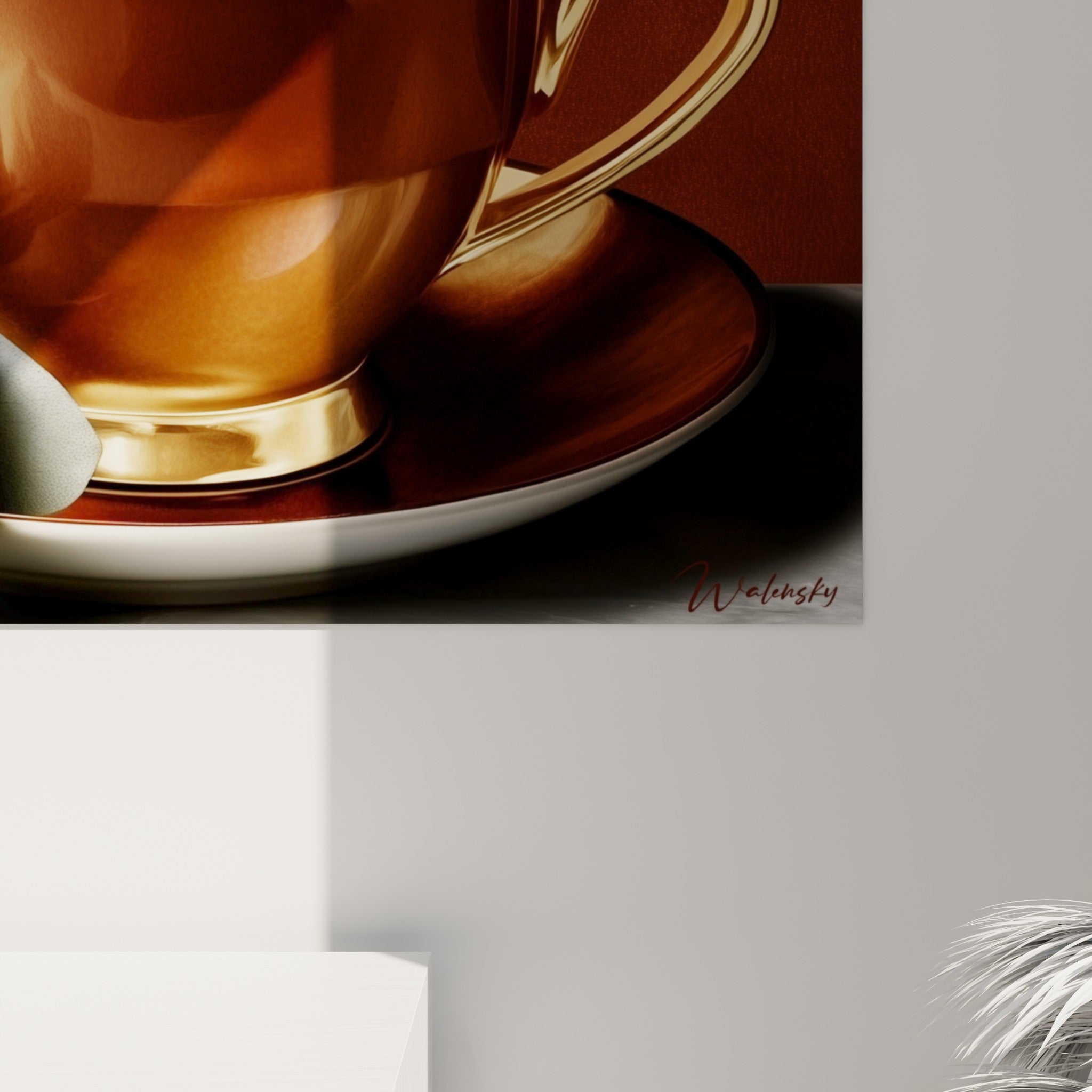 Empâtements dorés et coulures brunes sur la porcelaine cuivrée révèlent la matière fine de l'impression