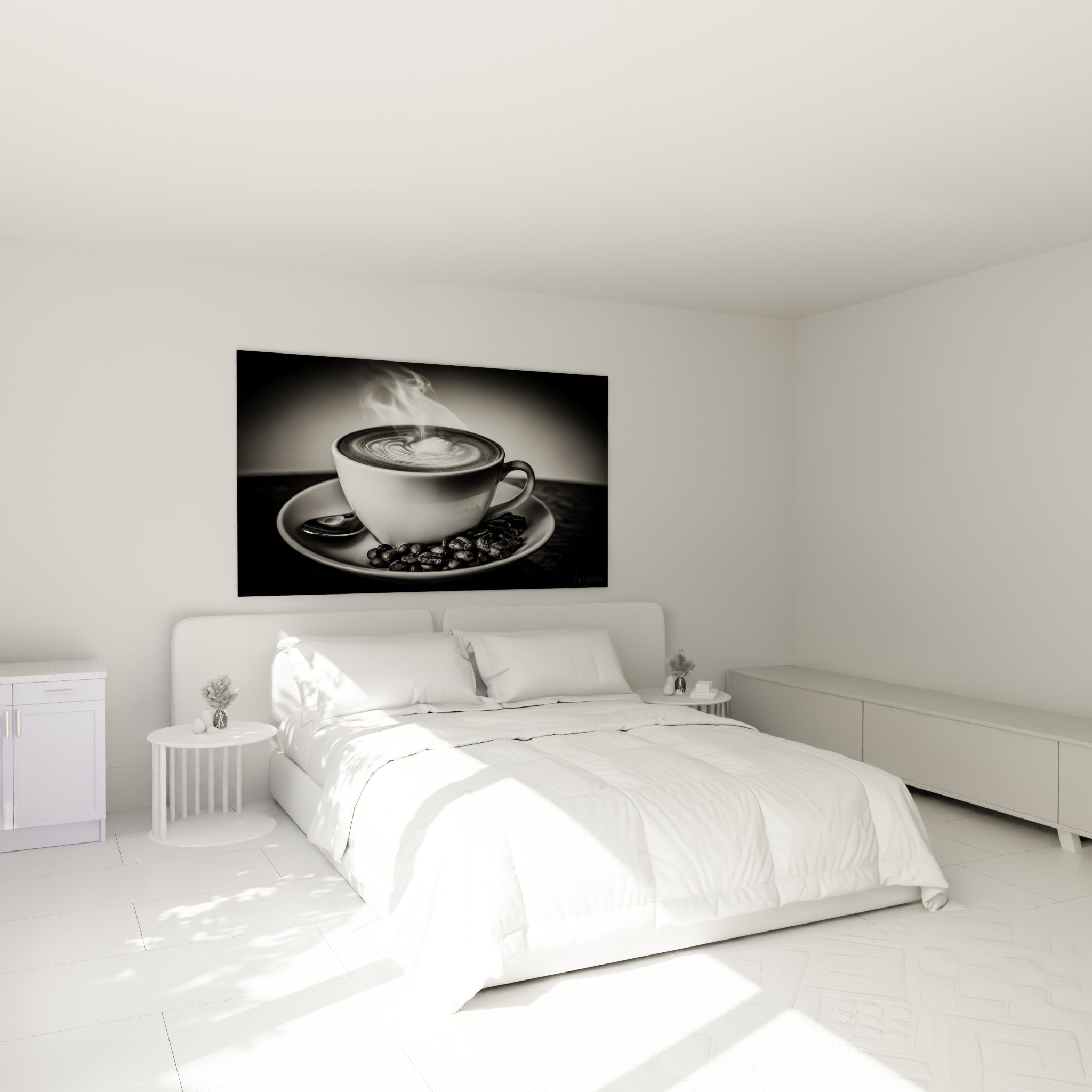 Vapeur s'élevant d'une tasse de café blanche accrochée au-dessus d'un lit dans une chambre claire