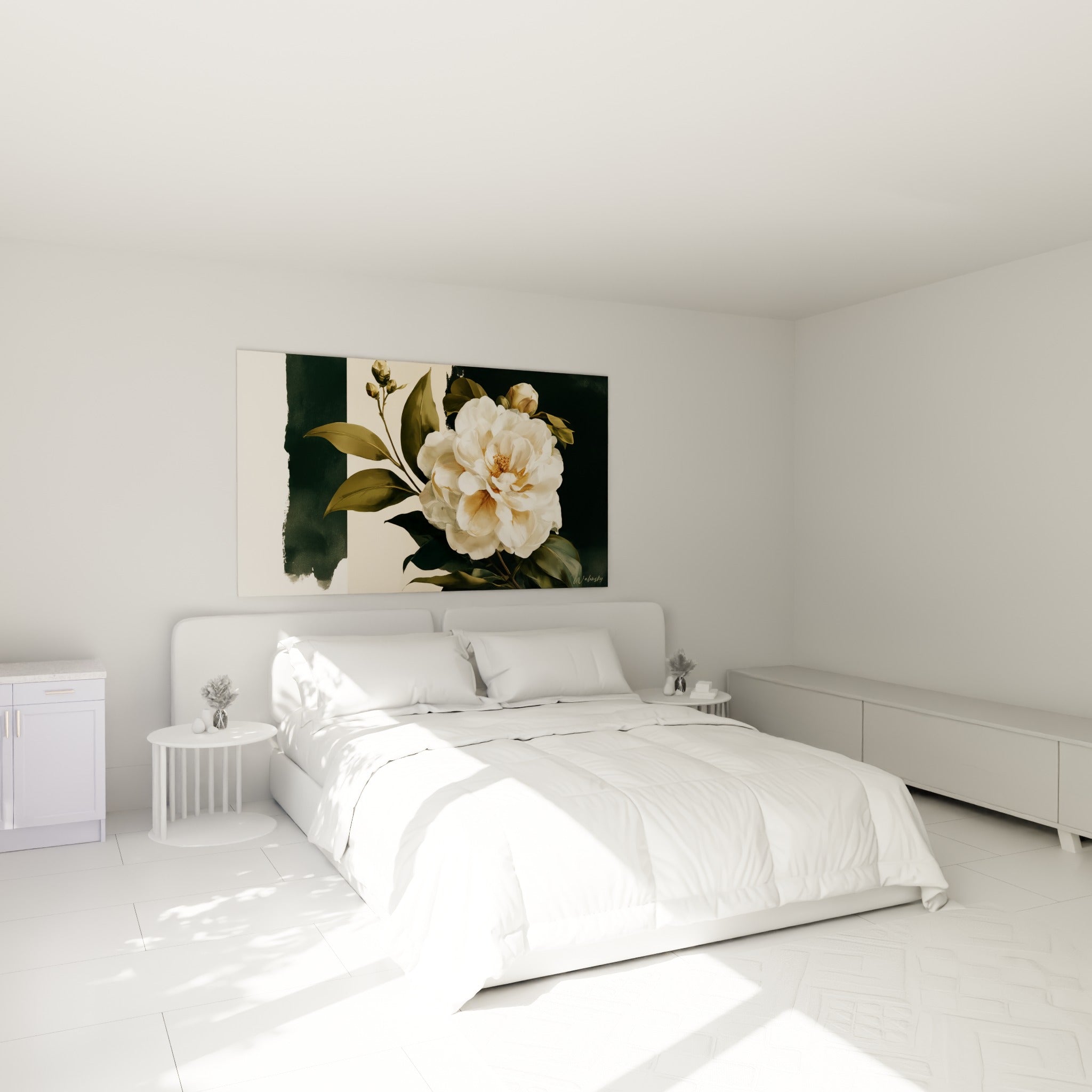 Fleur de camélia crème et feuillage olive accrochée au-dessus d'un lit dans une chambre claire