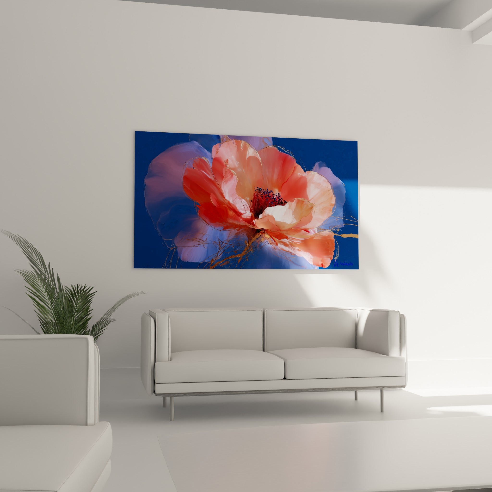 Fleur de camélia corail et dorée surplombant un canapé dans un salon lumineux