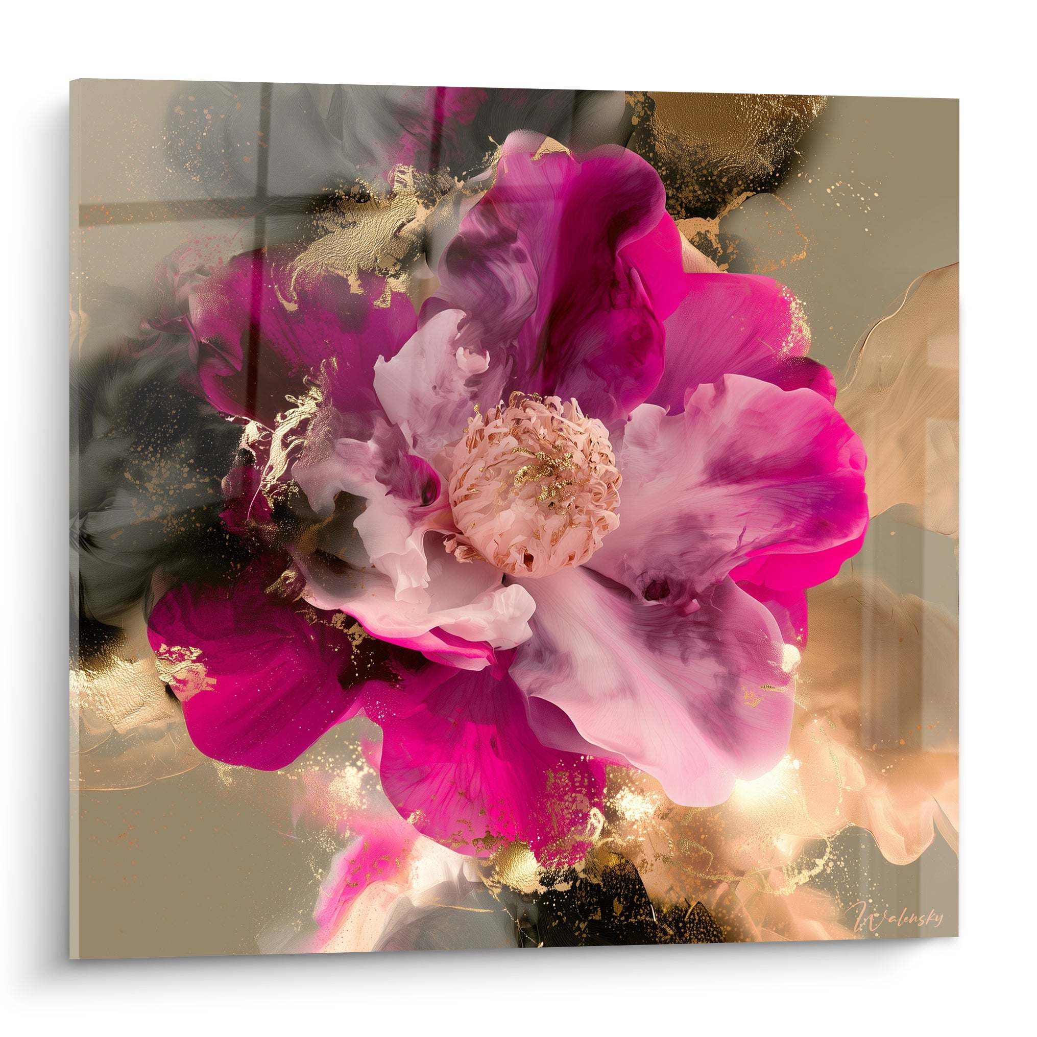 Camélia fuchsia et doré aux pétales fumés se déployant sur fond anthracite et beige.