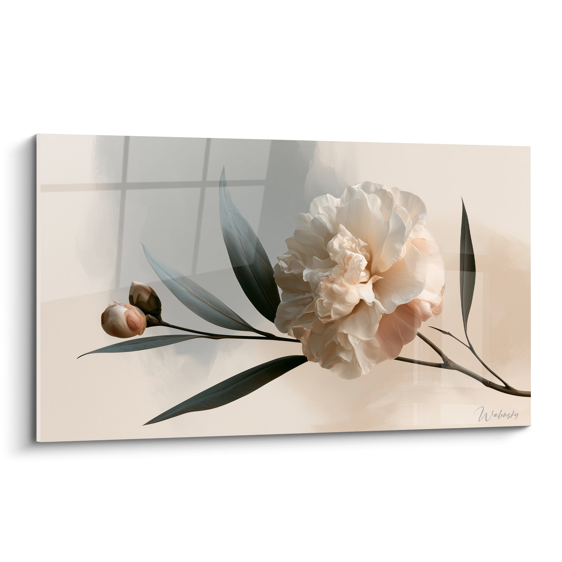 Camélia ivoire aux pétales froissés et feuilles anthracite sur fond beige lumineux