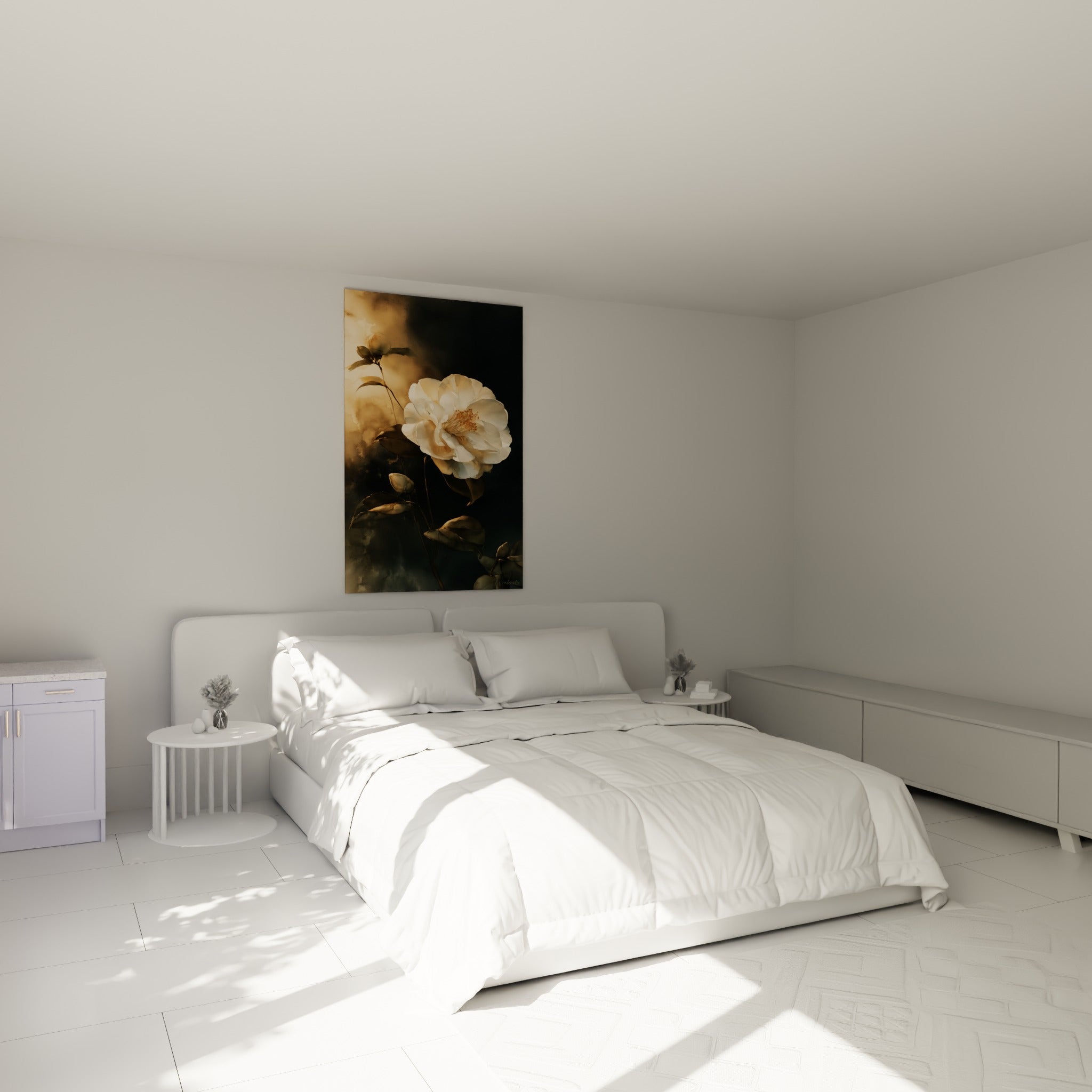 Fleur de camélia blanche et dorée illuminée au-dessus d'un lit dans une chambre claire