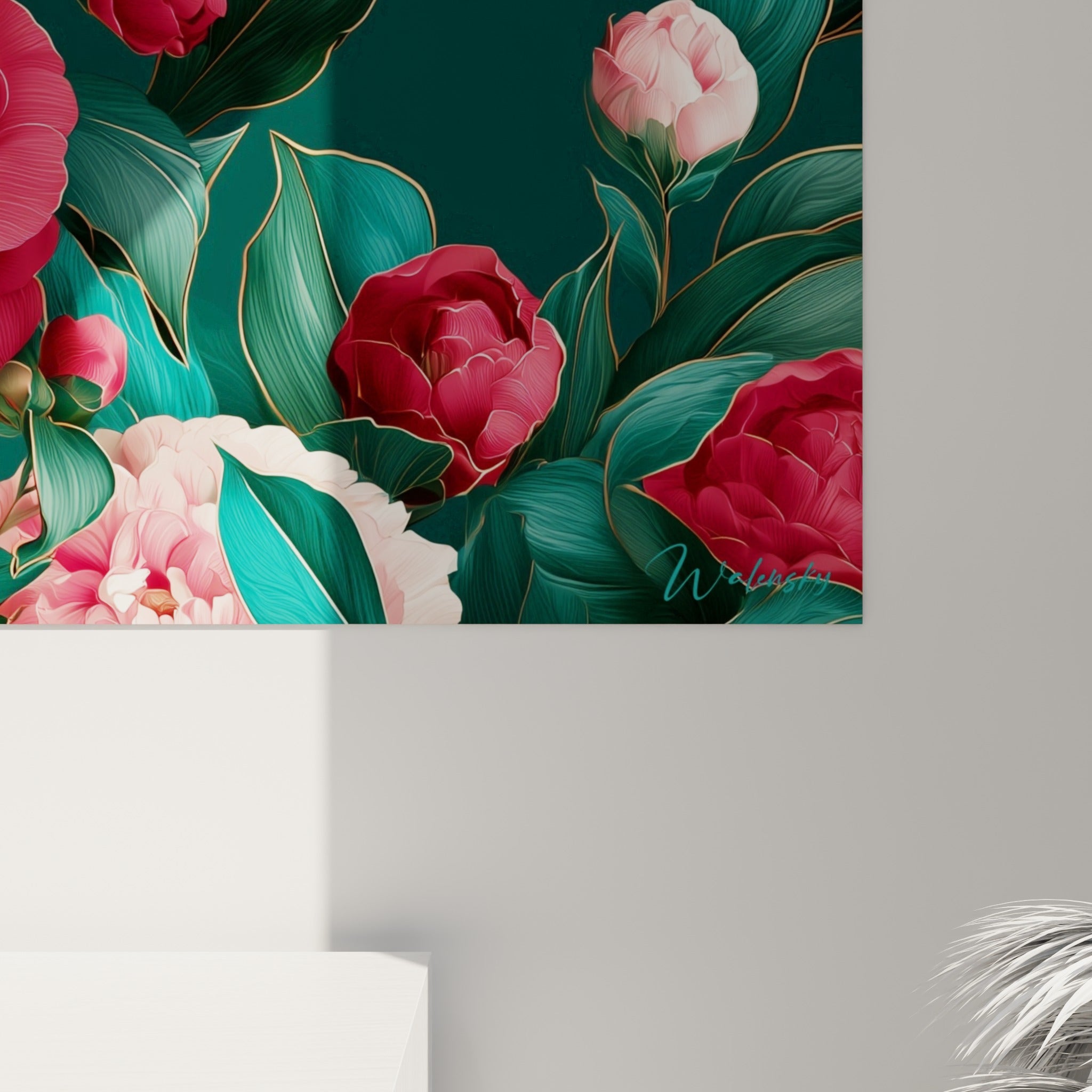 Pétales rouge carmin et blanc crème aux nervures dorées, matière fine et texture florale rapprochée