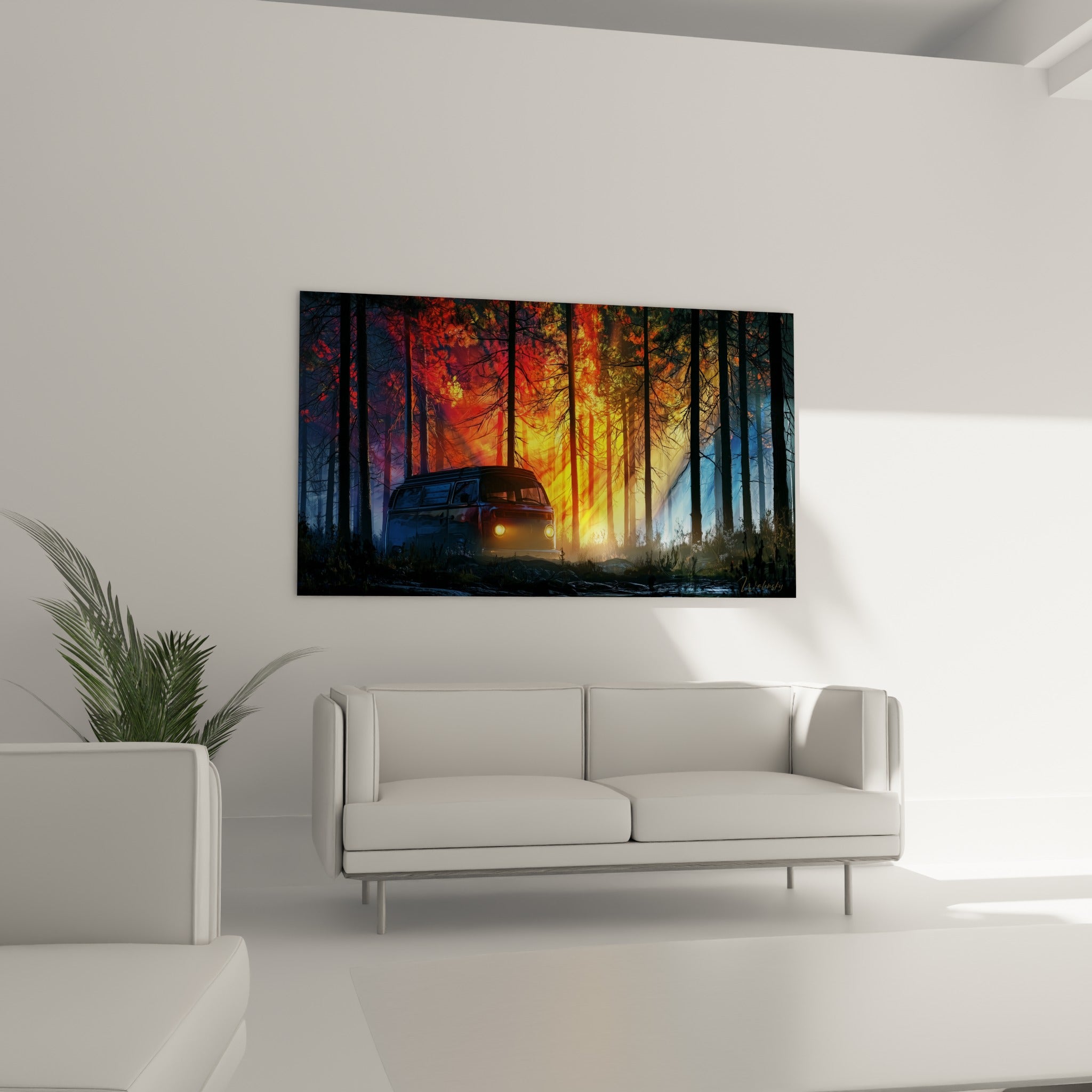 Phares jaunes illuminant un van bleu marine dans une forêt orangée, au-dessus d'un canapé dans un salon lumineux