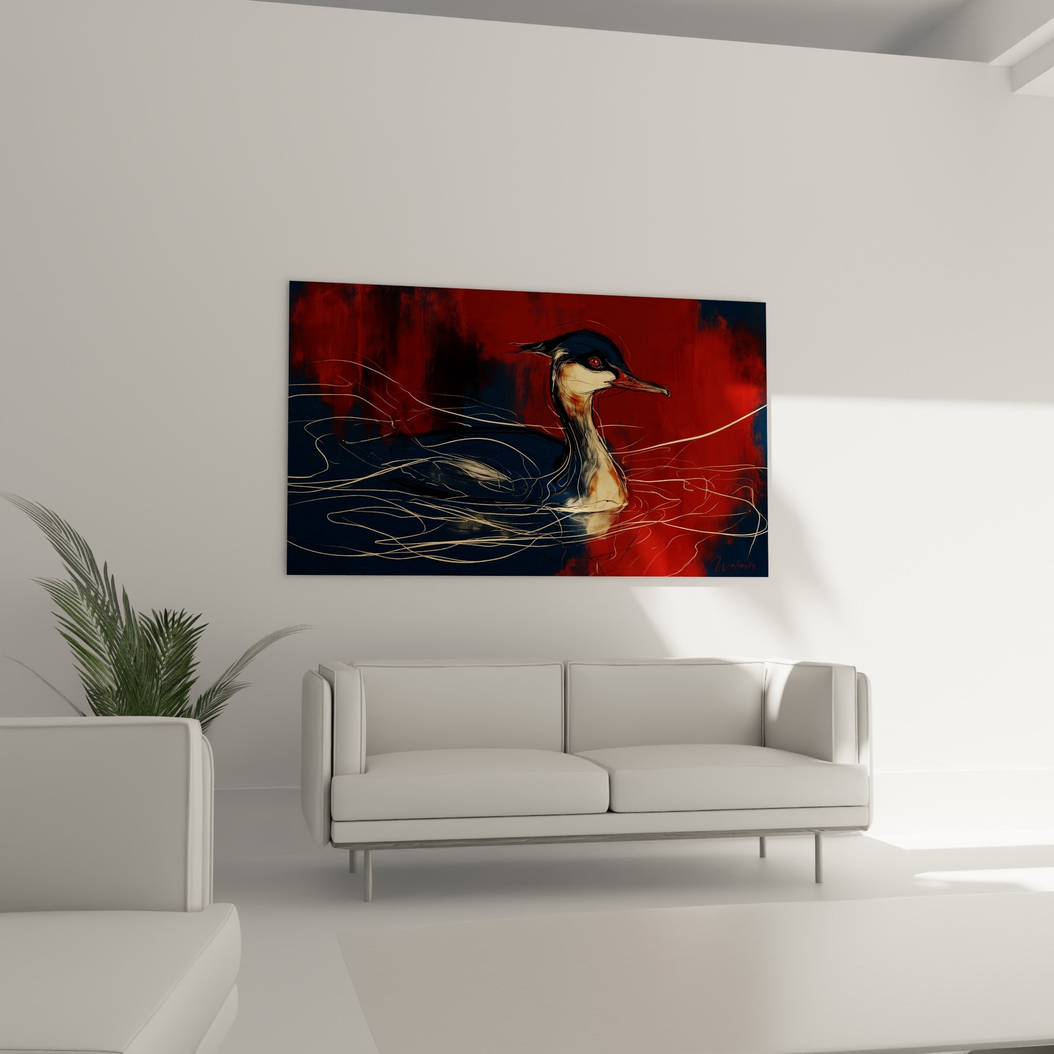 Oiseau aquatique bleu marine sur fond rouge intense positionné au-dessus d'un canapé dans un salon lumineux