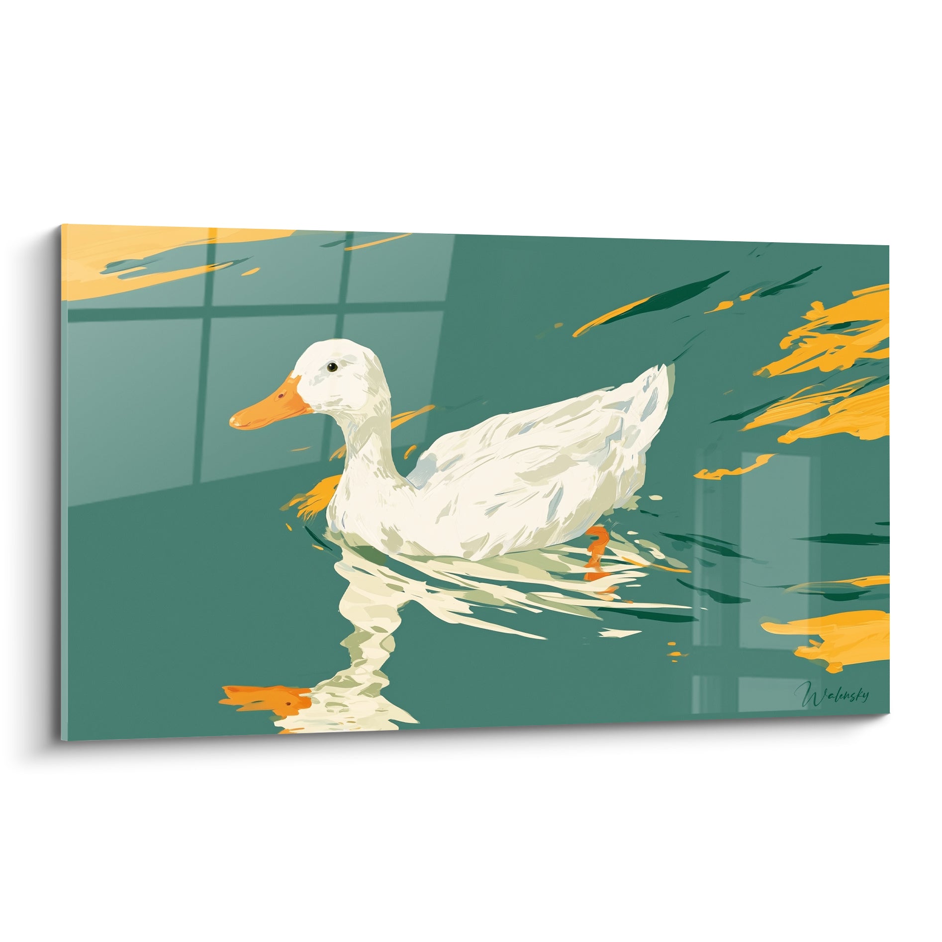 Canard blanc au bec orange nage sur une eau vert émeraude striée de reflets dorés
