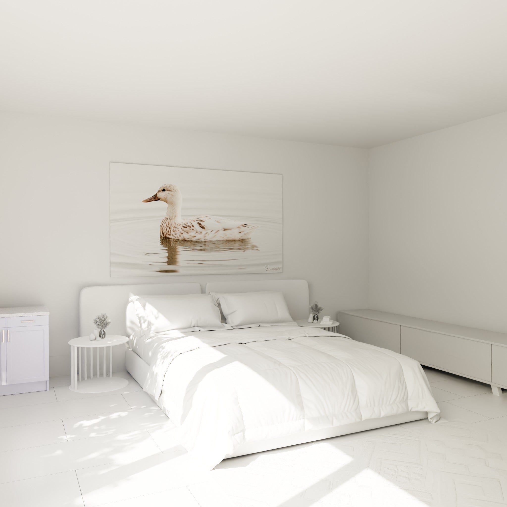 Canard blanc aux taches brunes glissant sur eau grise, au-dessus d'un lit dans une chambre claire