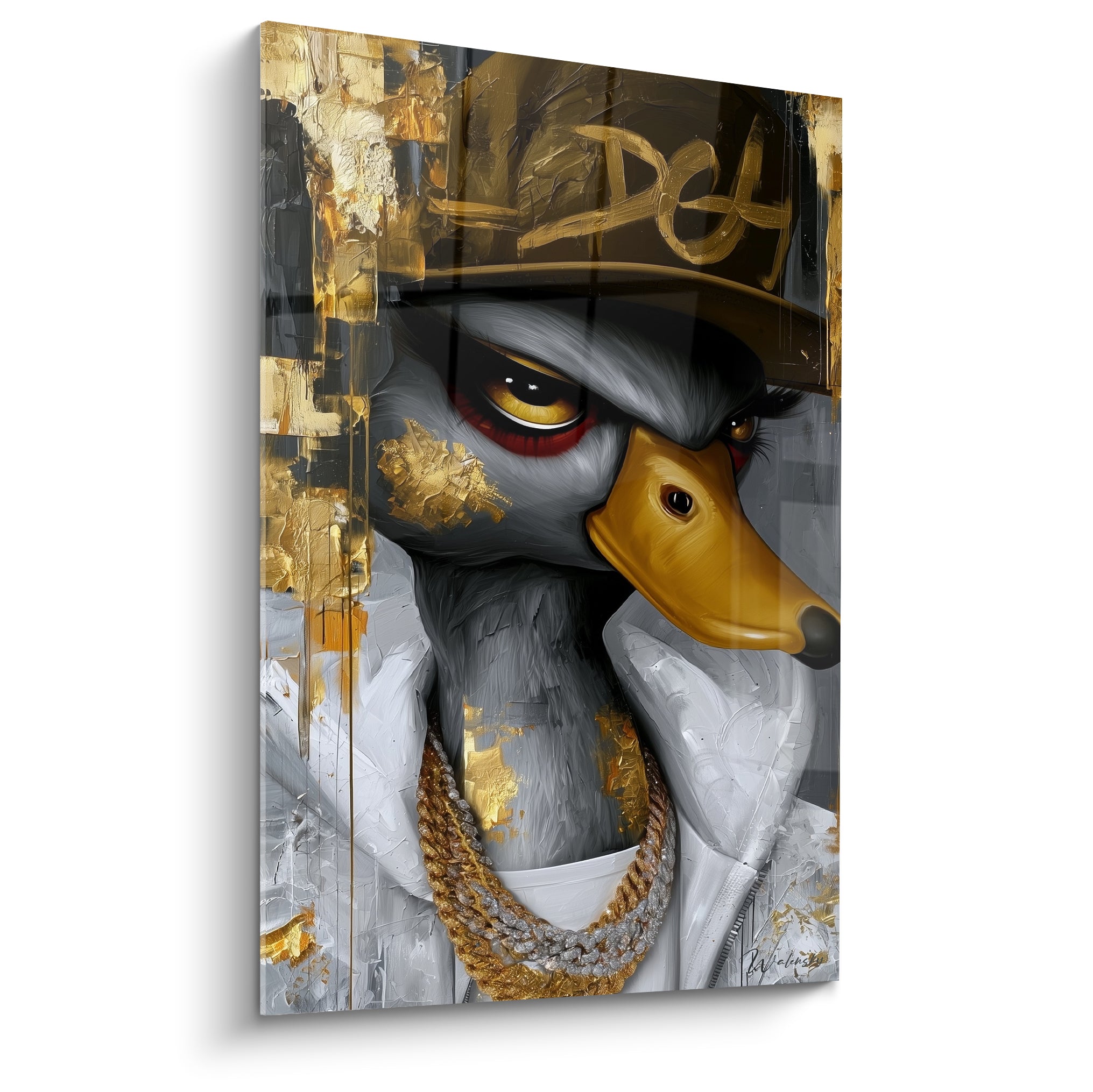 Canard casquette dorée regard perçant chaîne en or sur fond gris anthracite texturé