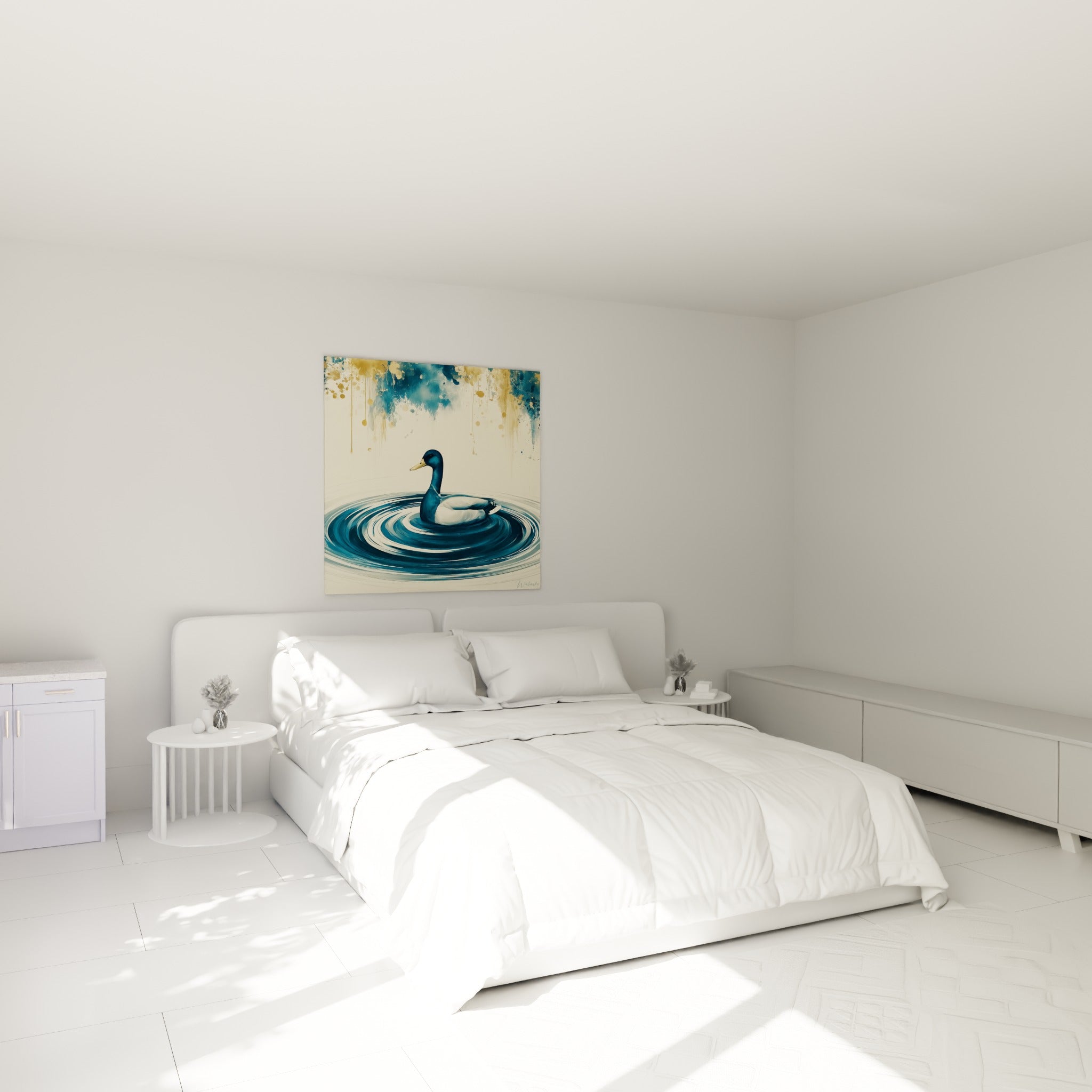 Silhouette de canard bleu marine sur eau tourbillonnante au-dessus d'un lit dans une chambre claire