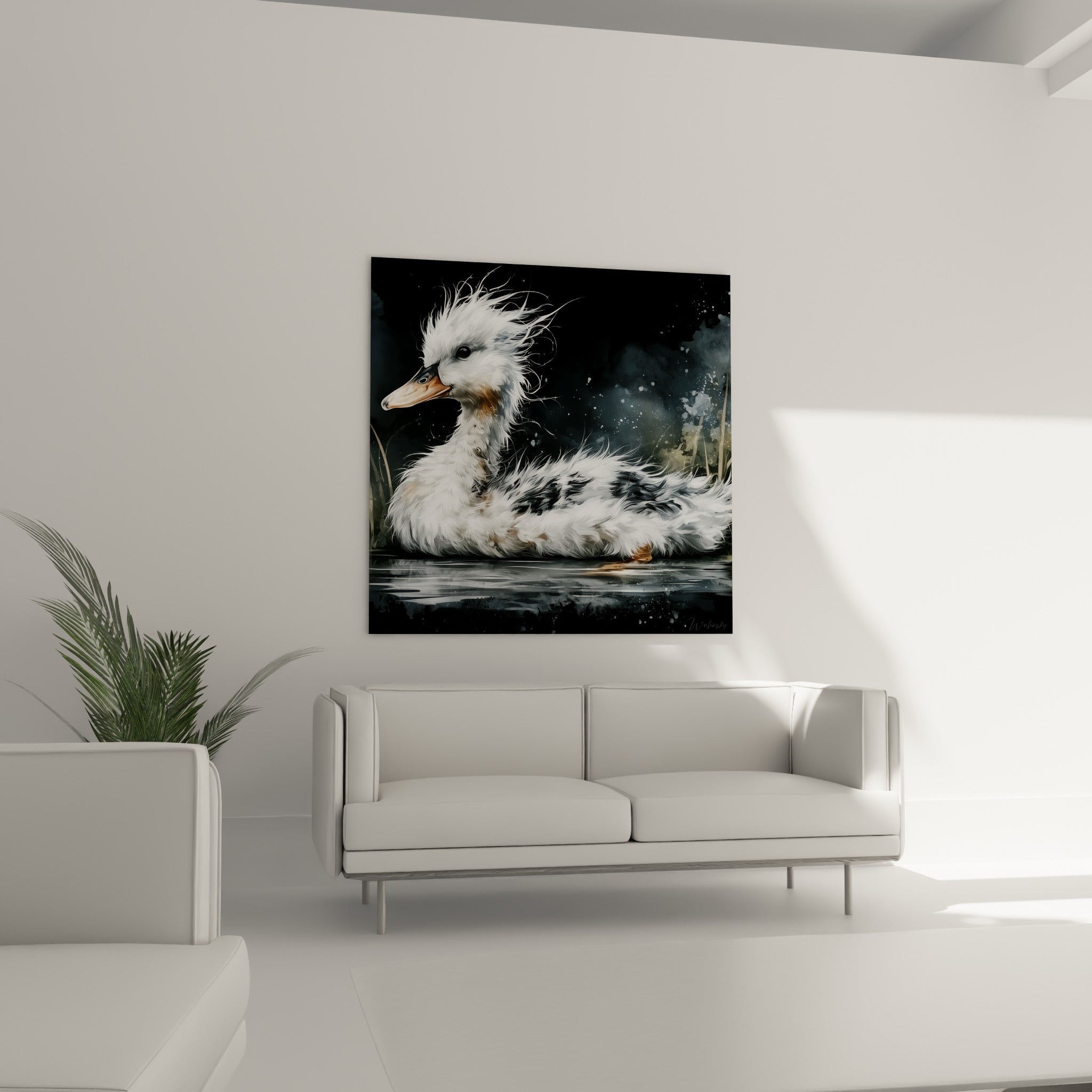 Canard duveteux blanc et beige accroché au-dessus d'un canapé dans un salon lumineux