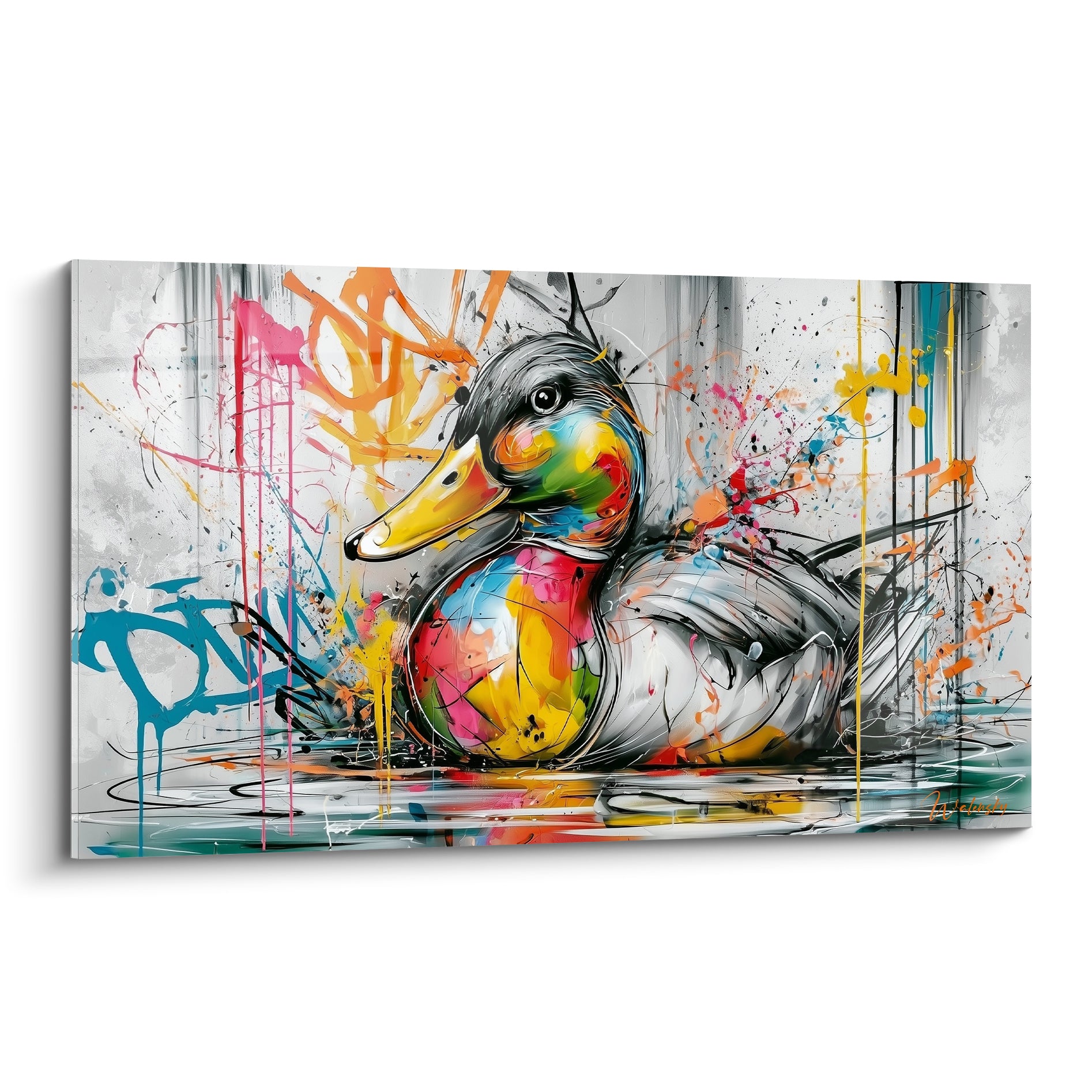 Canard aux couleurs éclatantes, bec doré, plumage gris éclaboussé de rose et turquoise sur fond neutre