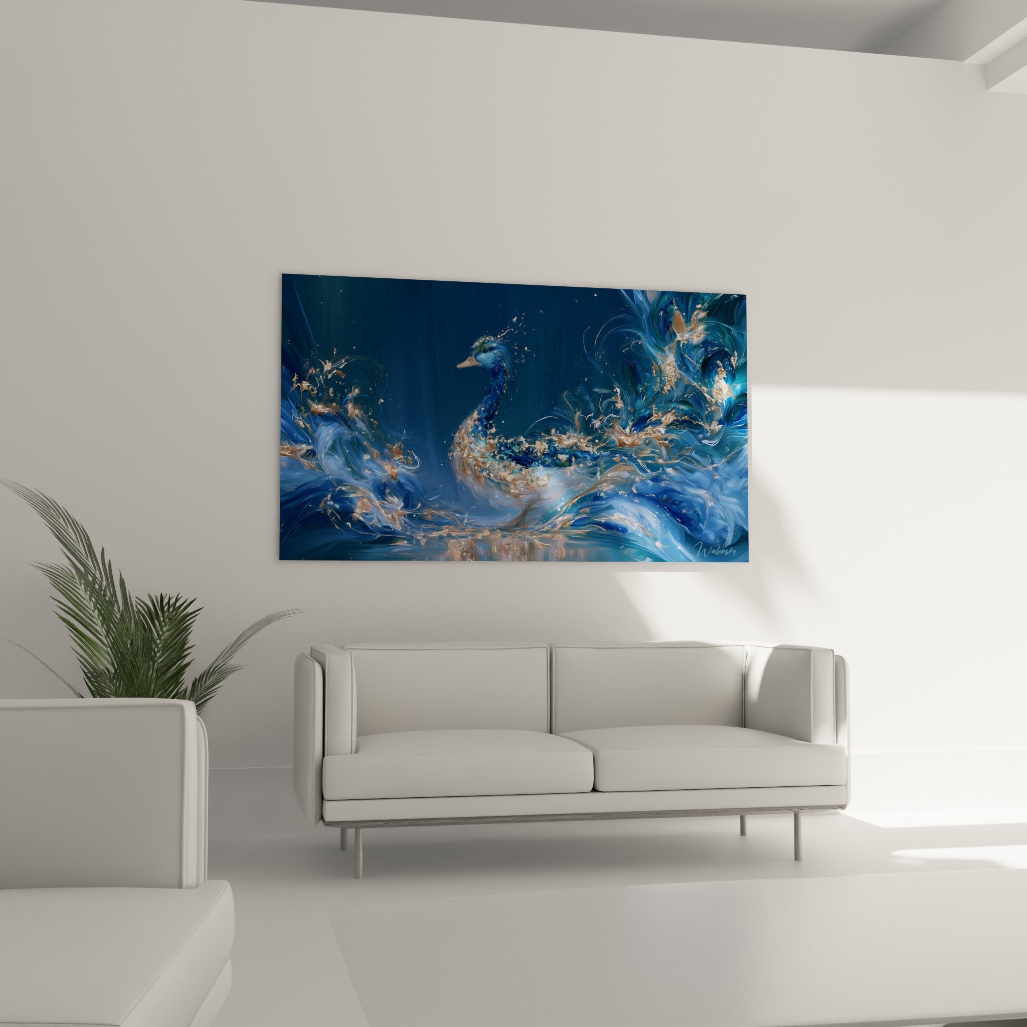 Canard entouré d'écume bleu marine et de traits dorés accroché au-dessus d'un canapé dans un salon lumineux