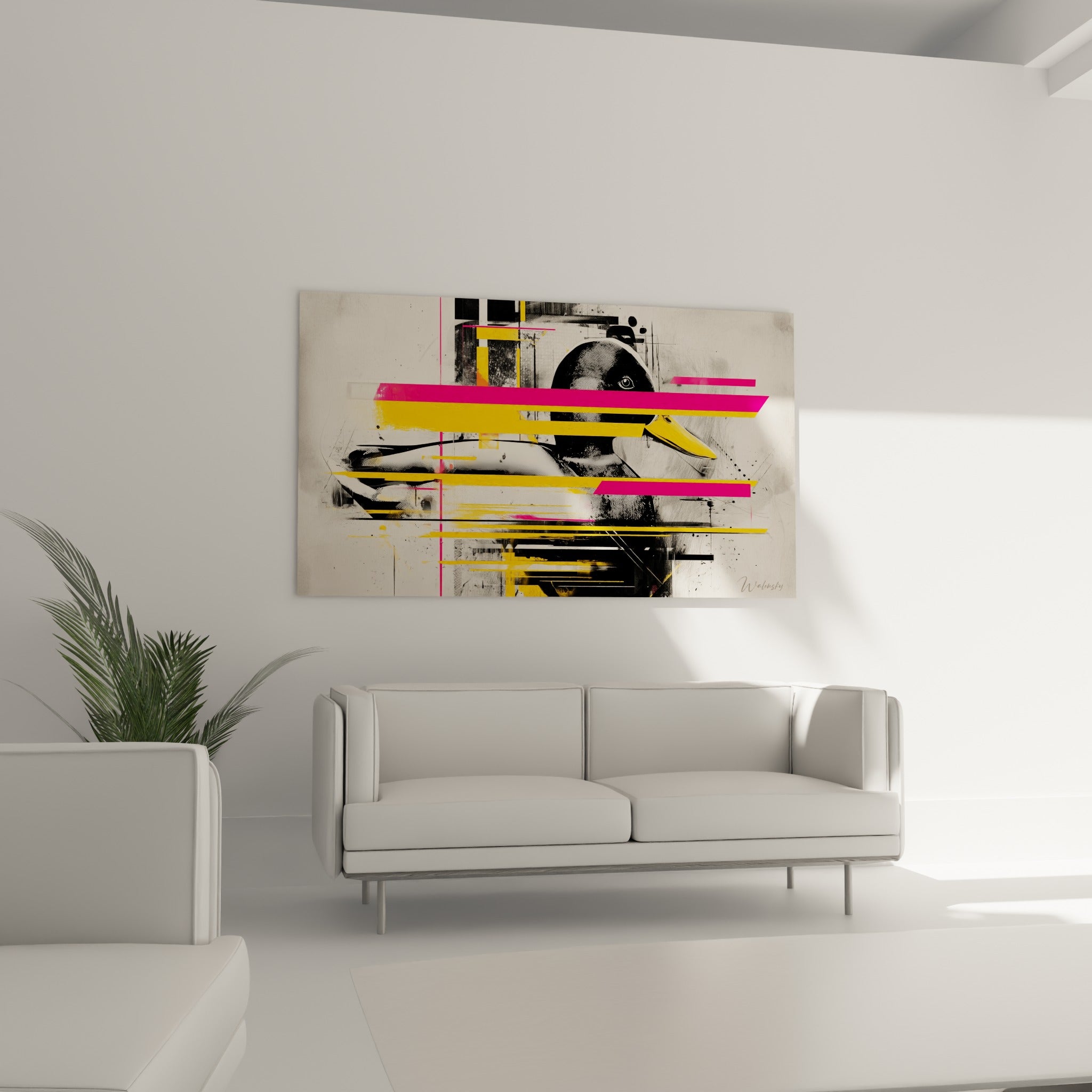 Canard graphique aux rayures jaune moutarde et rose magenta, suspendu au-dessus d'un canapé dans un salon lumineux
