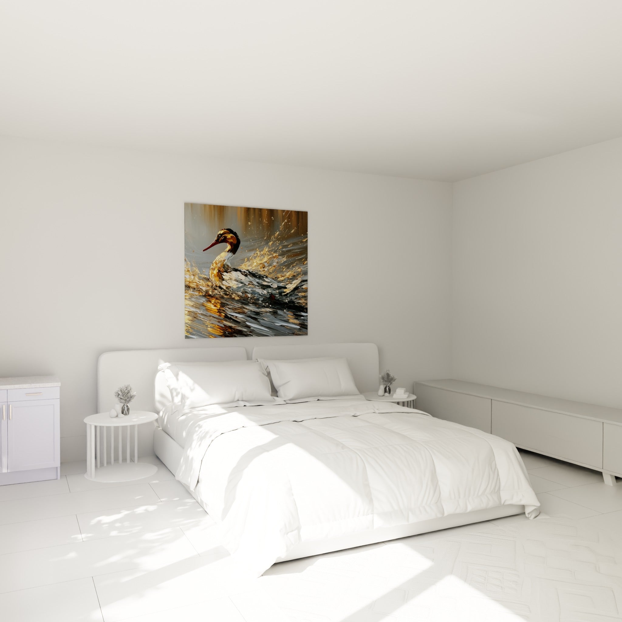 Oiseau doré et gris jaillissant de l'eau, accroché au-dessus d'un lit dans une chambre claire