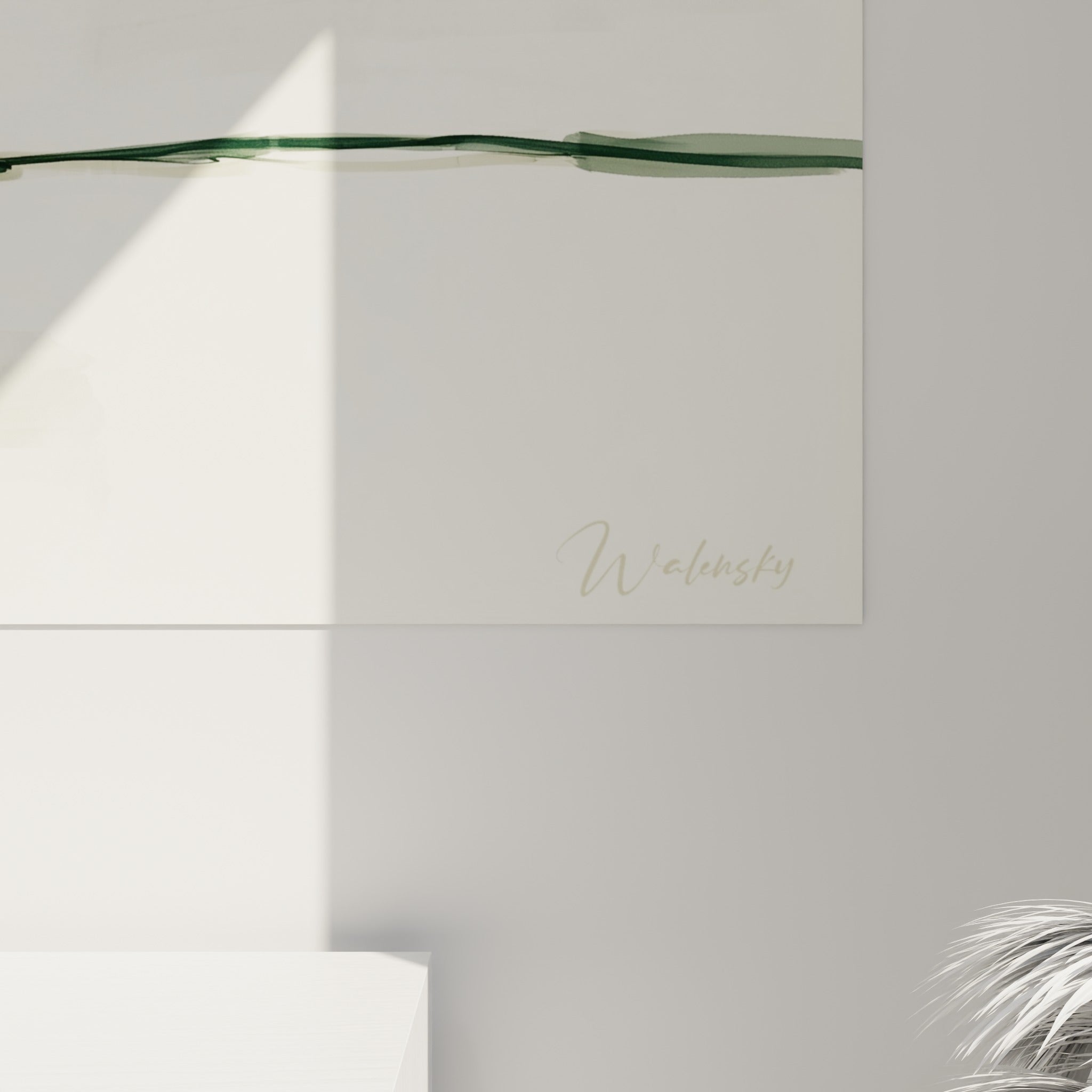 Empâtements vert pâle et gris se mêlant en fines coulures autour du reflet noir du canard sur la toile