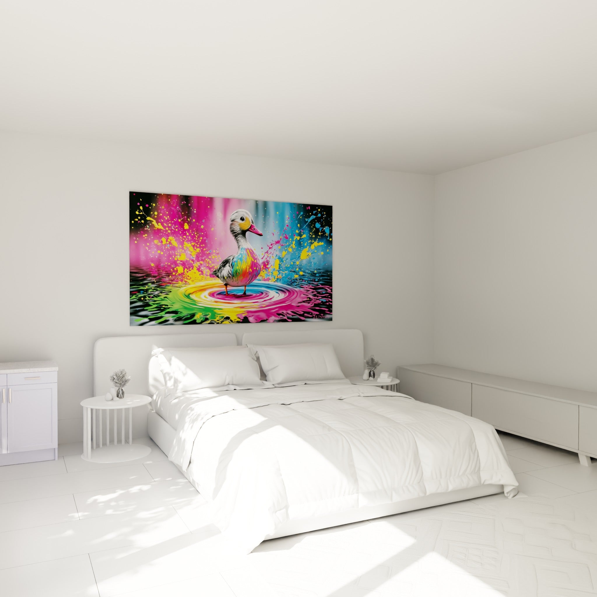 Éclats de peinture rose et bleu turquoise entourant un canard, au-dessus d'un lit dans une chambre claire
