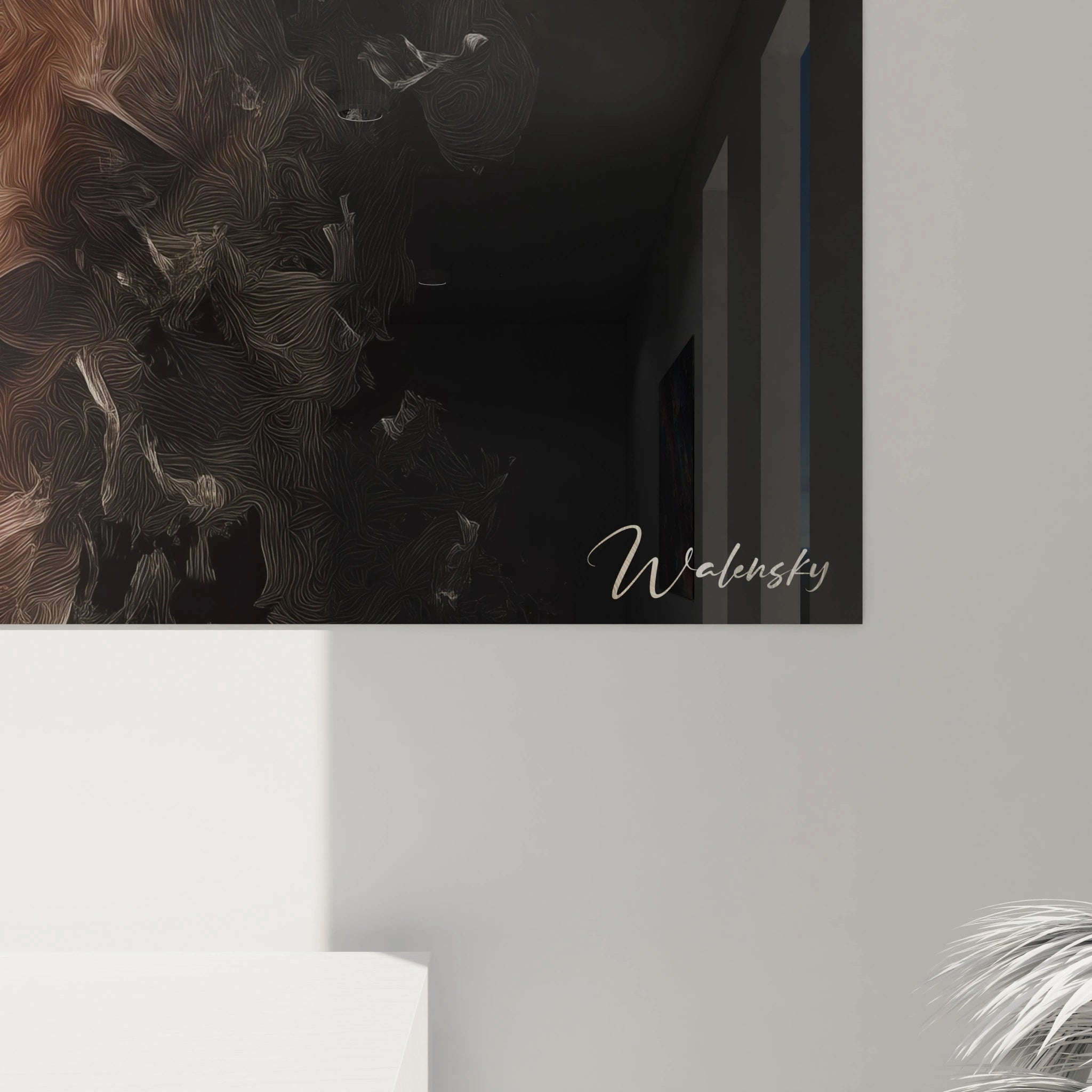 Un tableau caniche capturant l'expression joyeuse d'un caniche blanc à nuances orangées. Travail minutieux des textures bouclées de la fourrure, contraste saisissant avec le fond noir, détails précis du museau noir et de la langue rose vif.