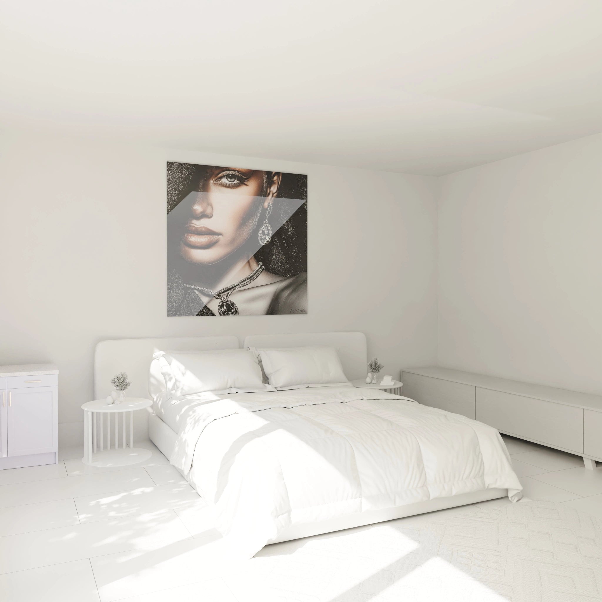 Tableau design bijoux scintillants par Walensky accroché au mur d'une chambre lumineuse et moderne